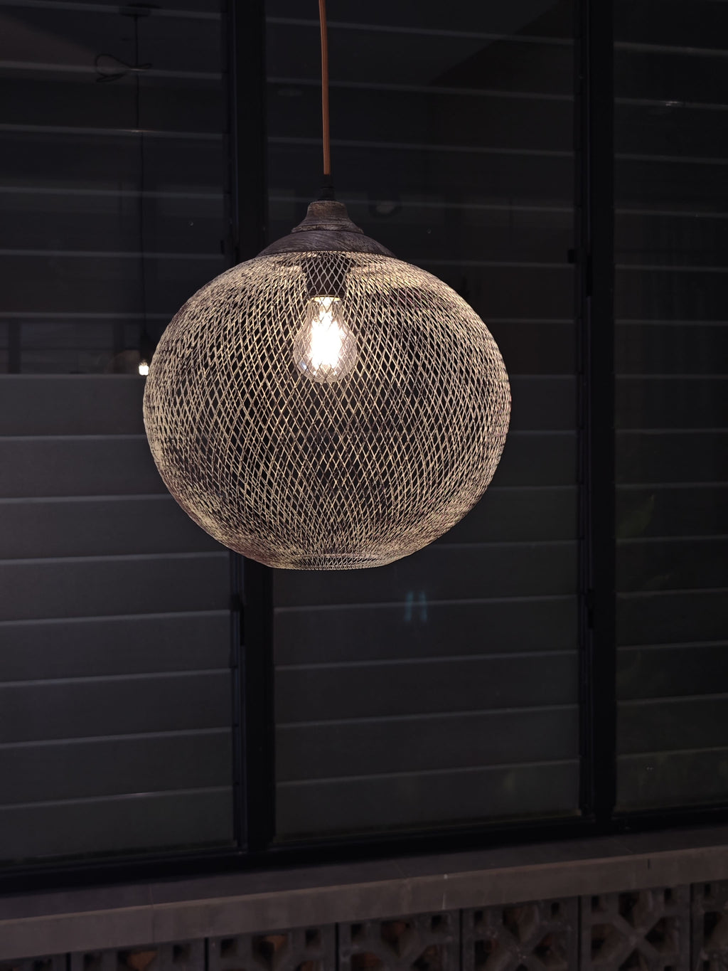 Lanister Mesh Pendant Light