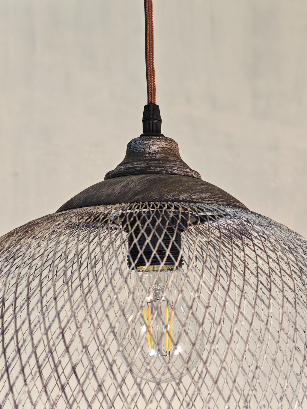 Lanister Mesh Pendant Light