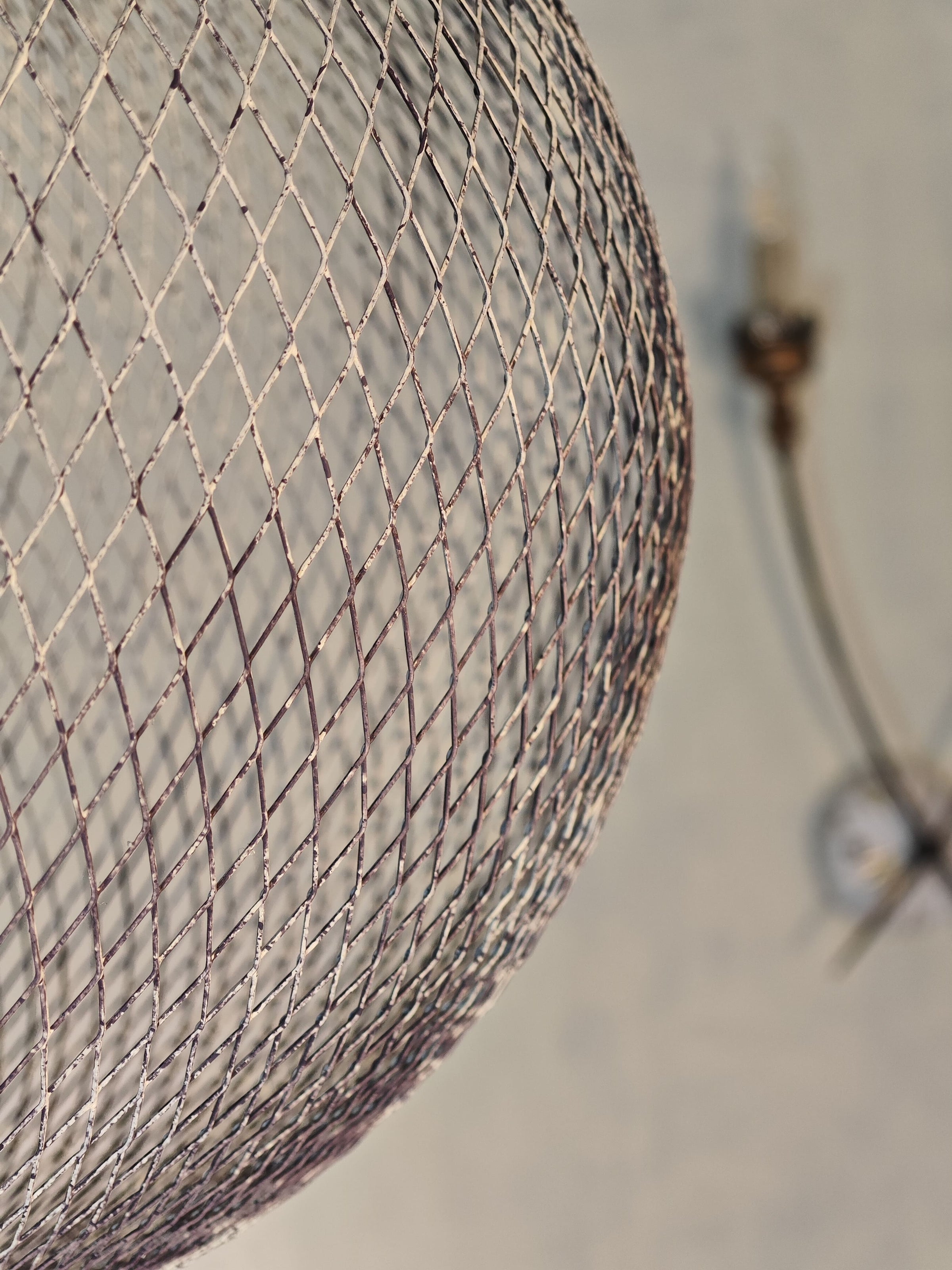Lanister Mesh Pendant Light