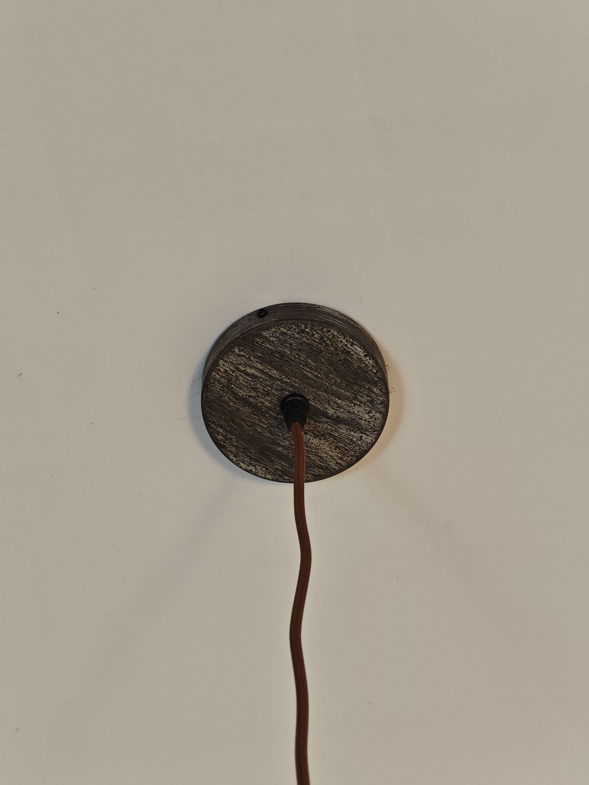 Lanister Mesh Pendant Light