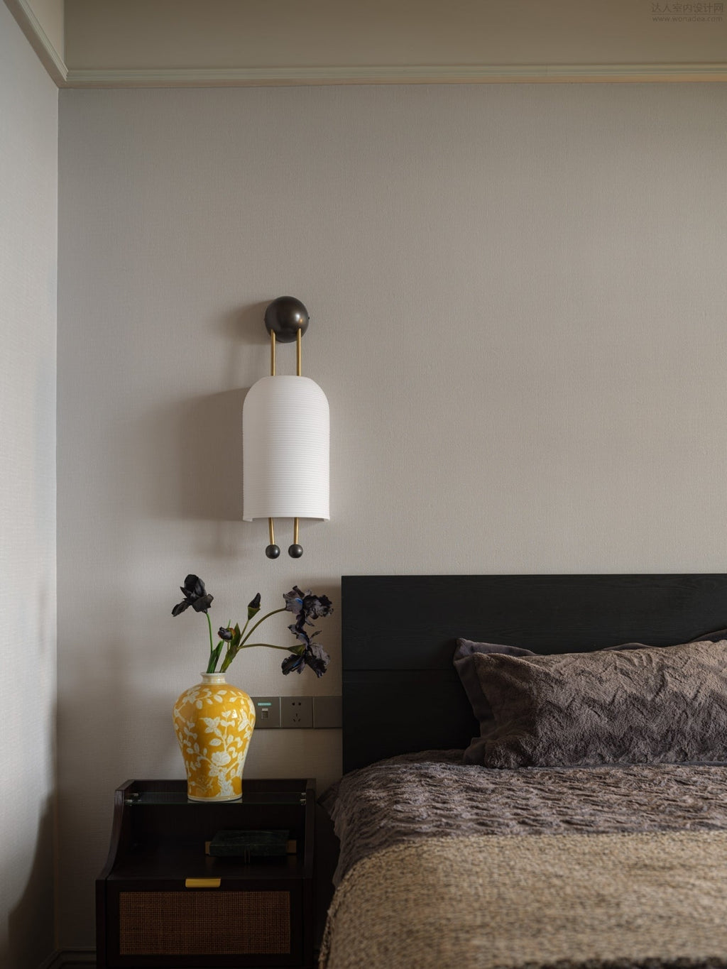Lantern Sconce