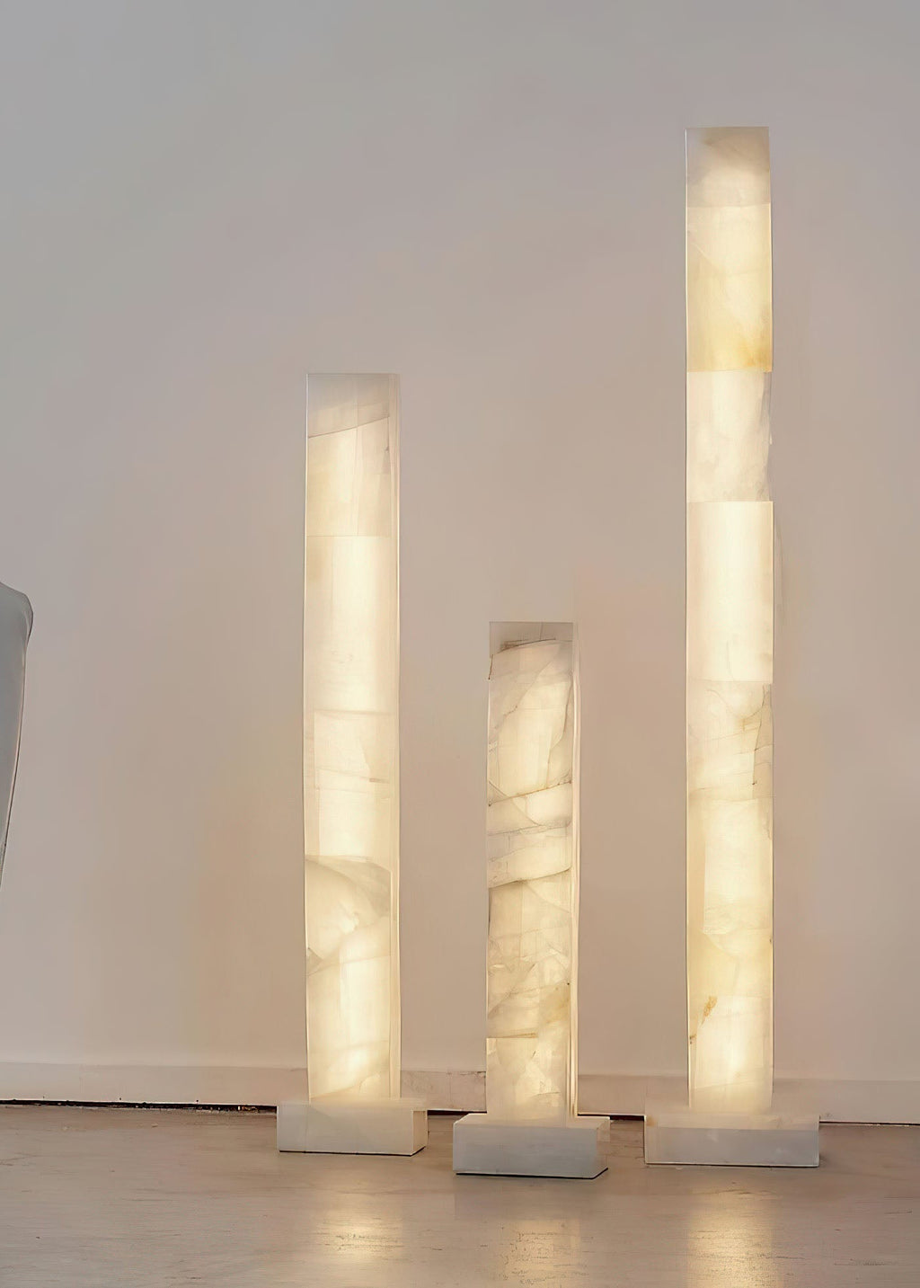 Frozen Floor Lamp
