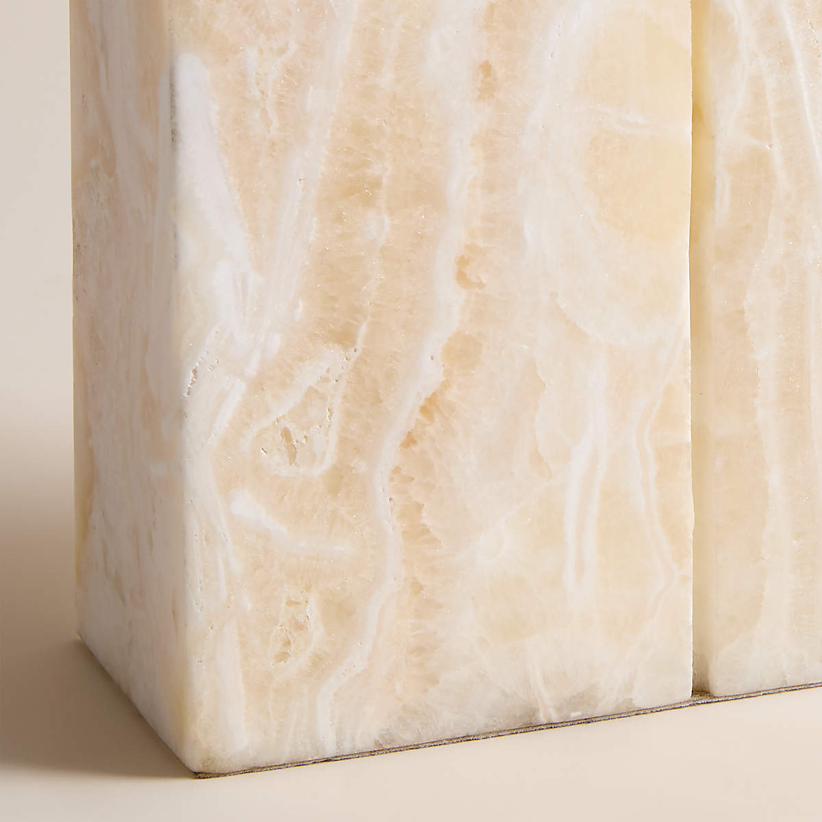 Lastra Cream Onyx Table Lamp