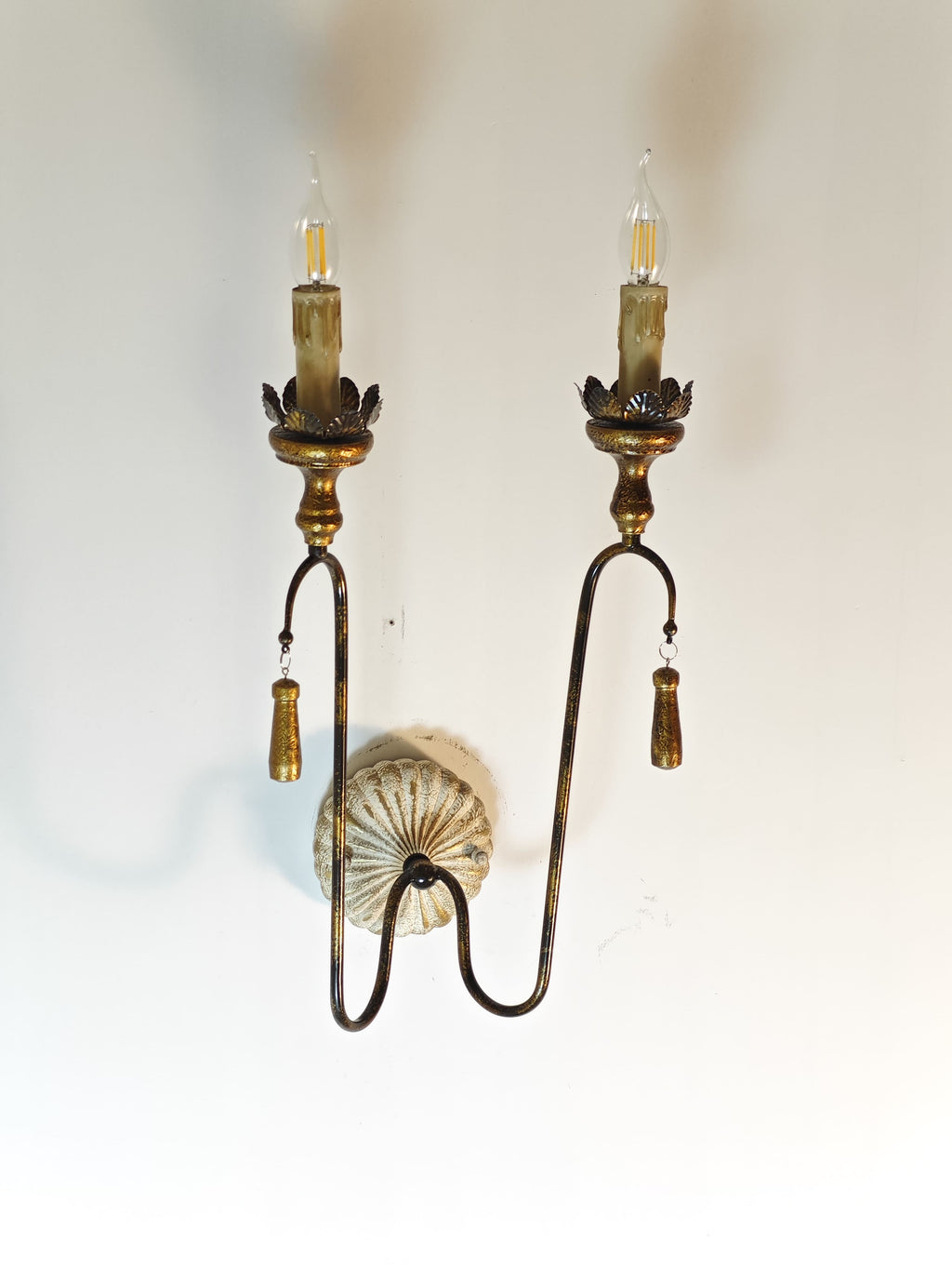 Layla French Country Wall Sconce