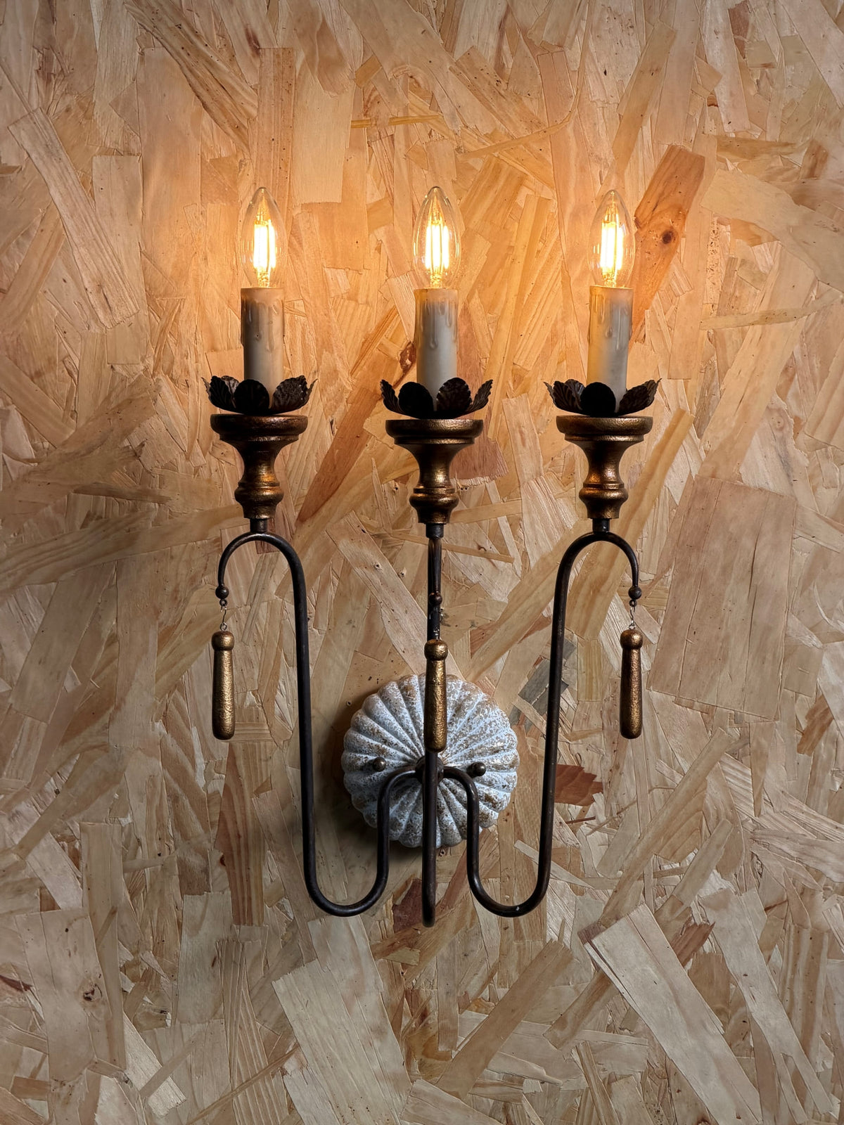 Layla French Country Wall Sconce