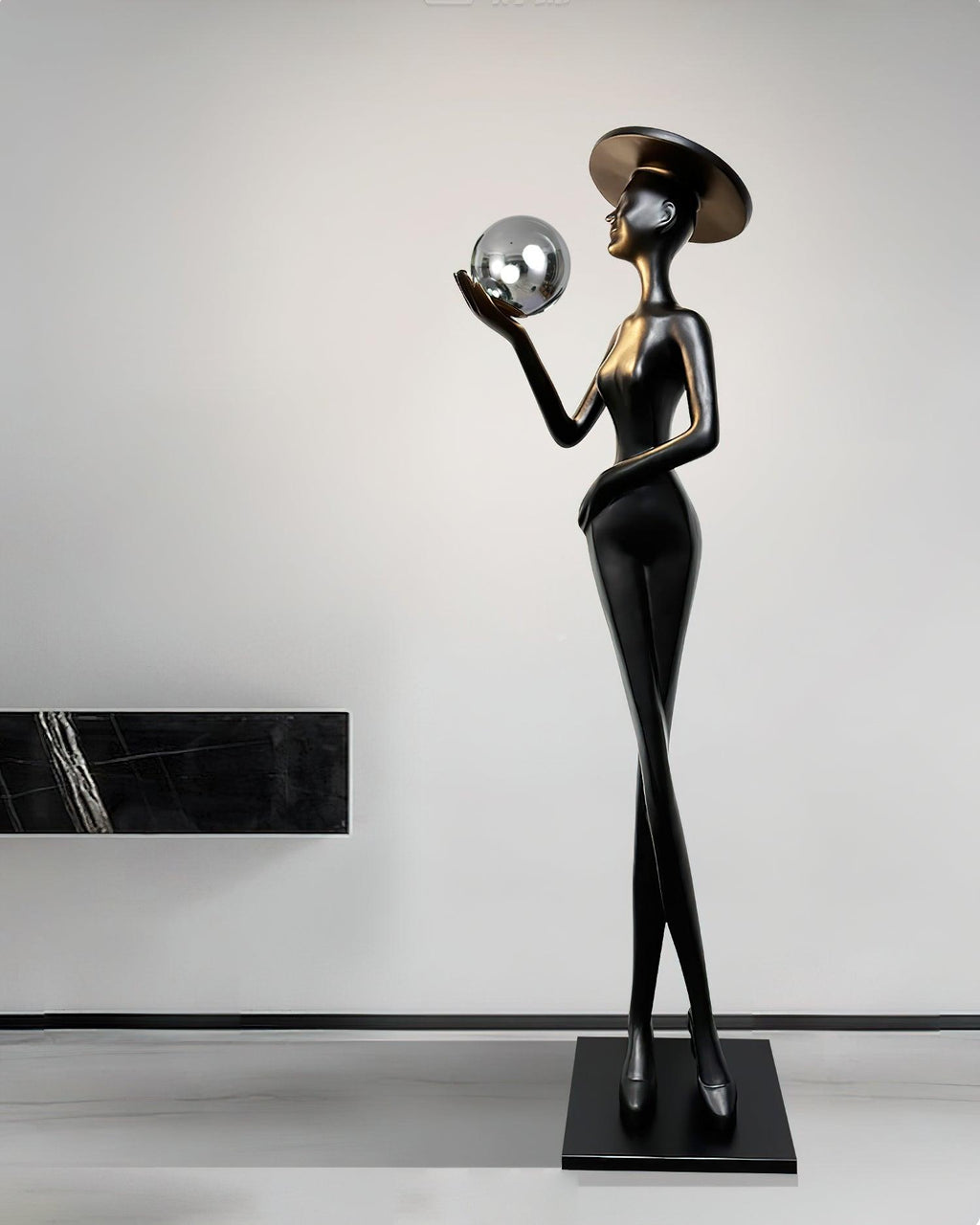 Lilah Sculpture Floor Lamp