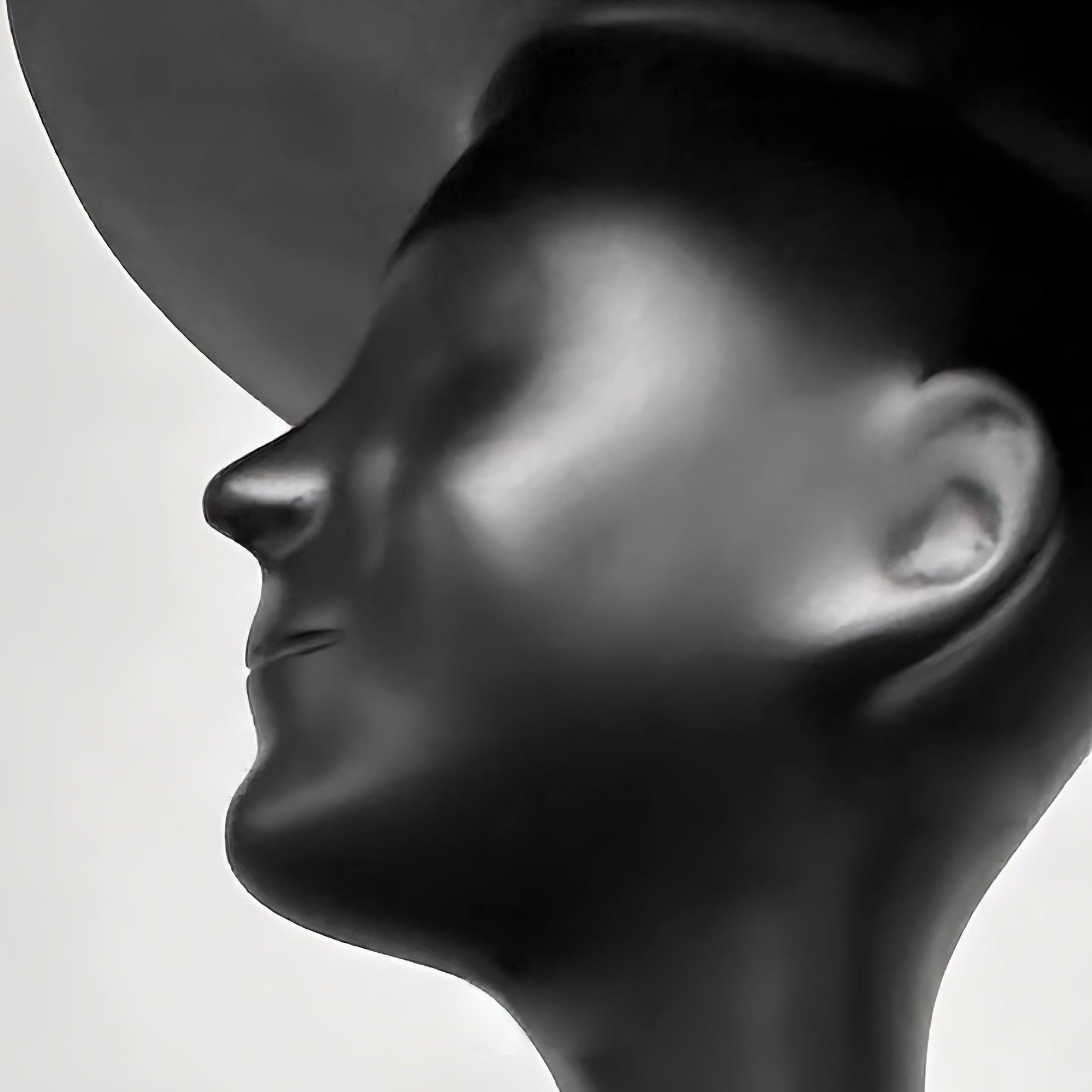 Lilah Sculpture Floor Lamp
