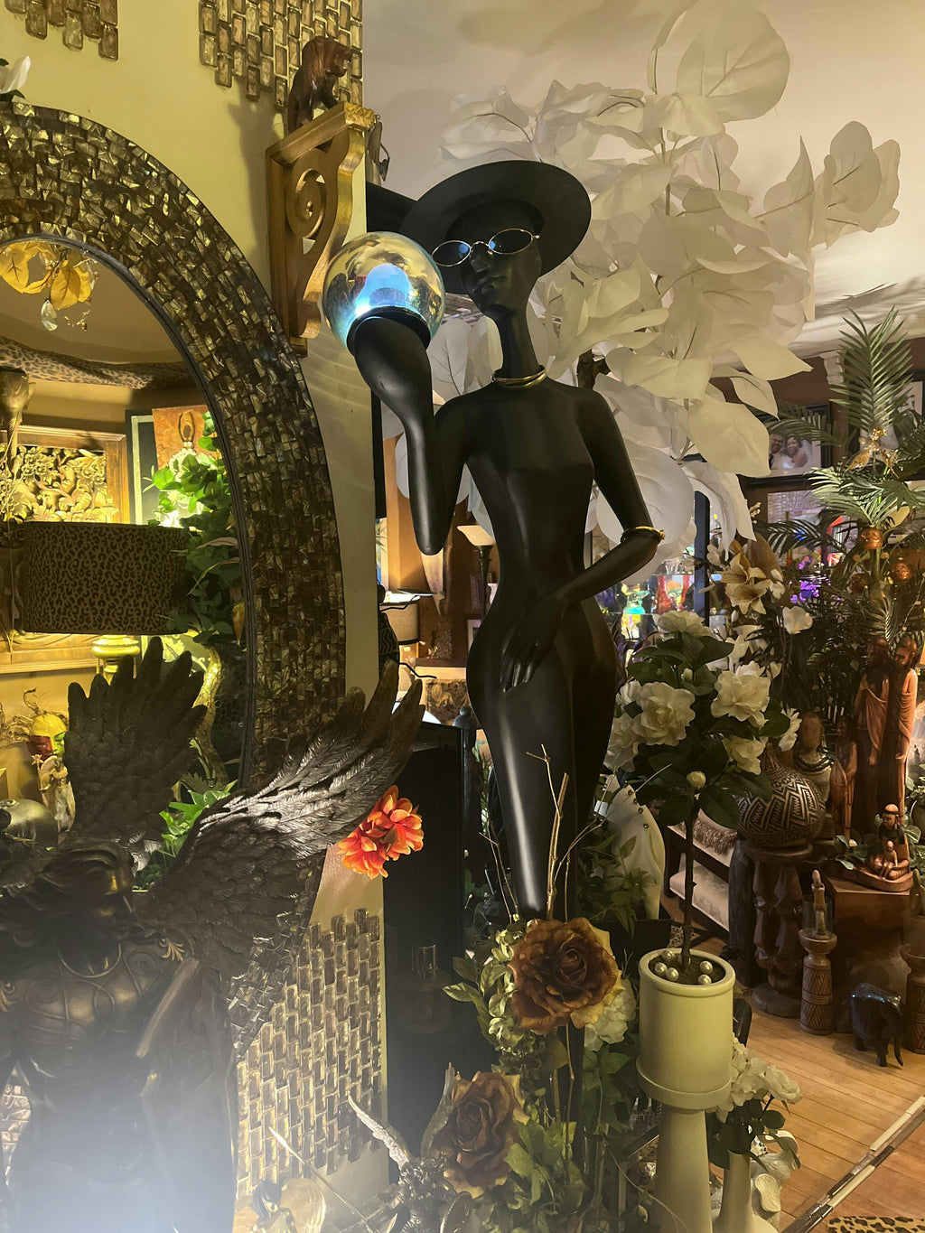 Lilah Sculpture Floor Lamp