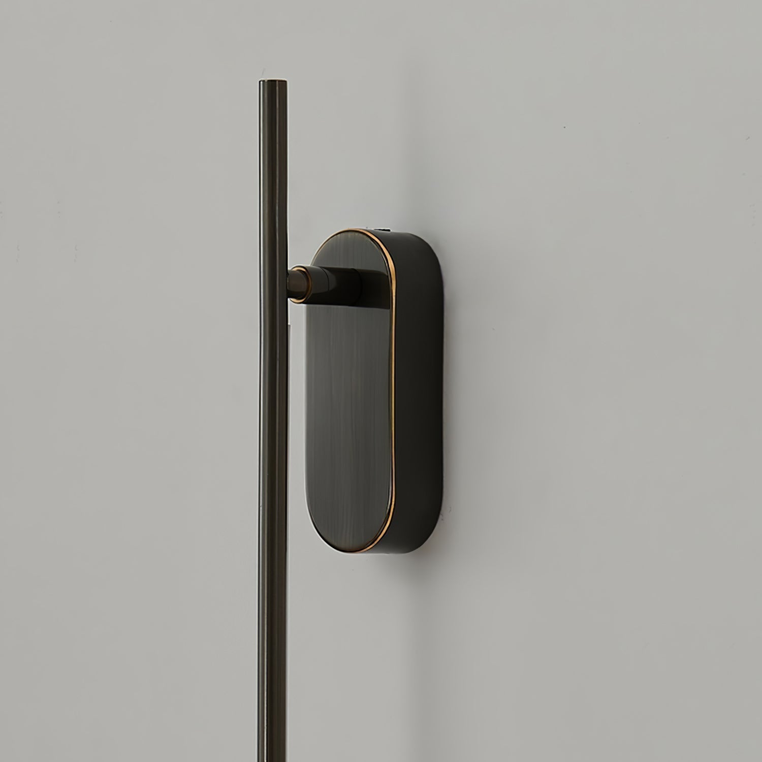 Linnen Rod Plug-in Wall Sconce