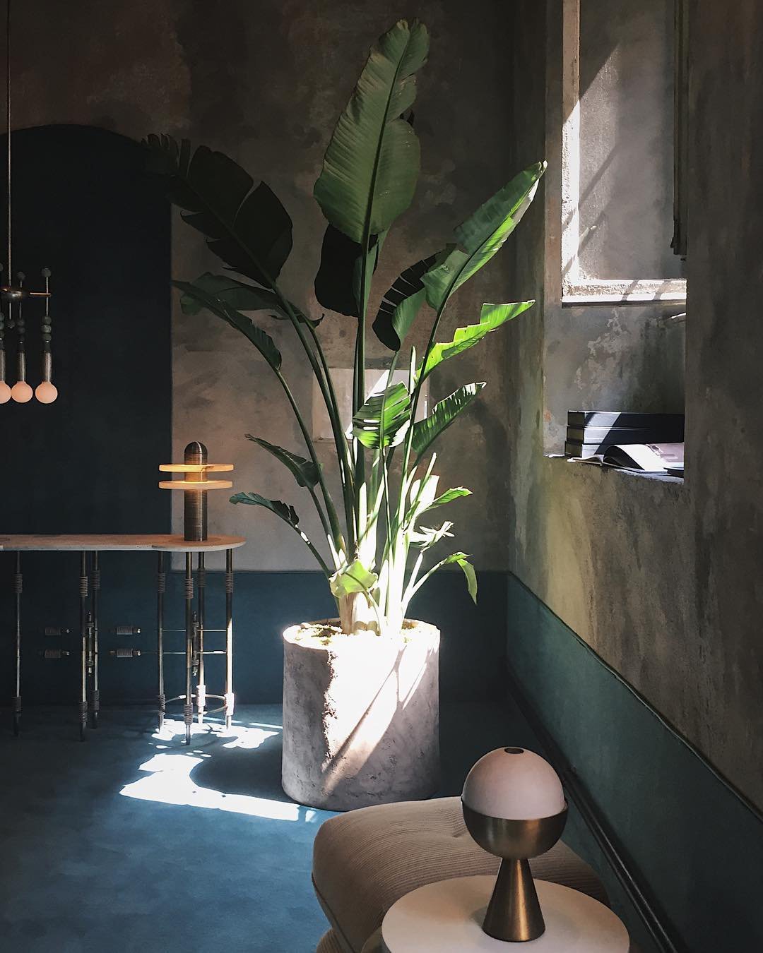 Median Table Lamp