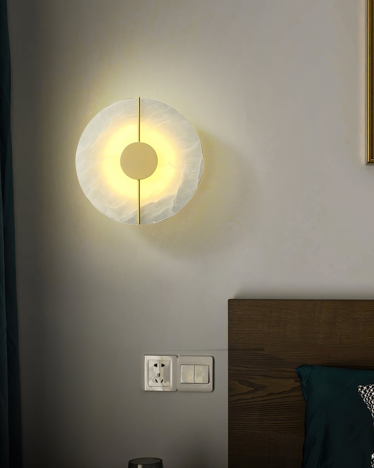 Melissia Wall Sconce