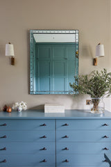 Monty Wall Light