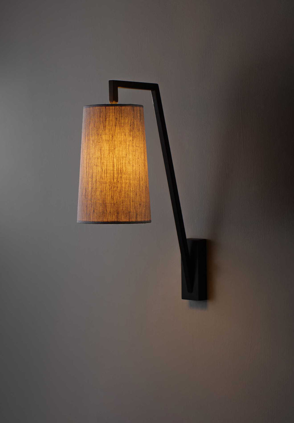 Monty Wall Light