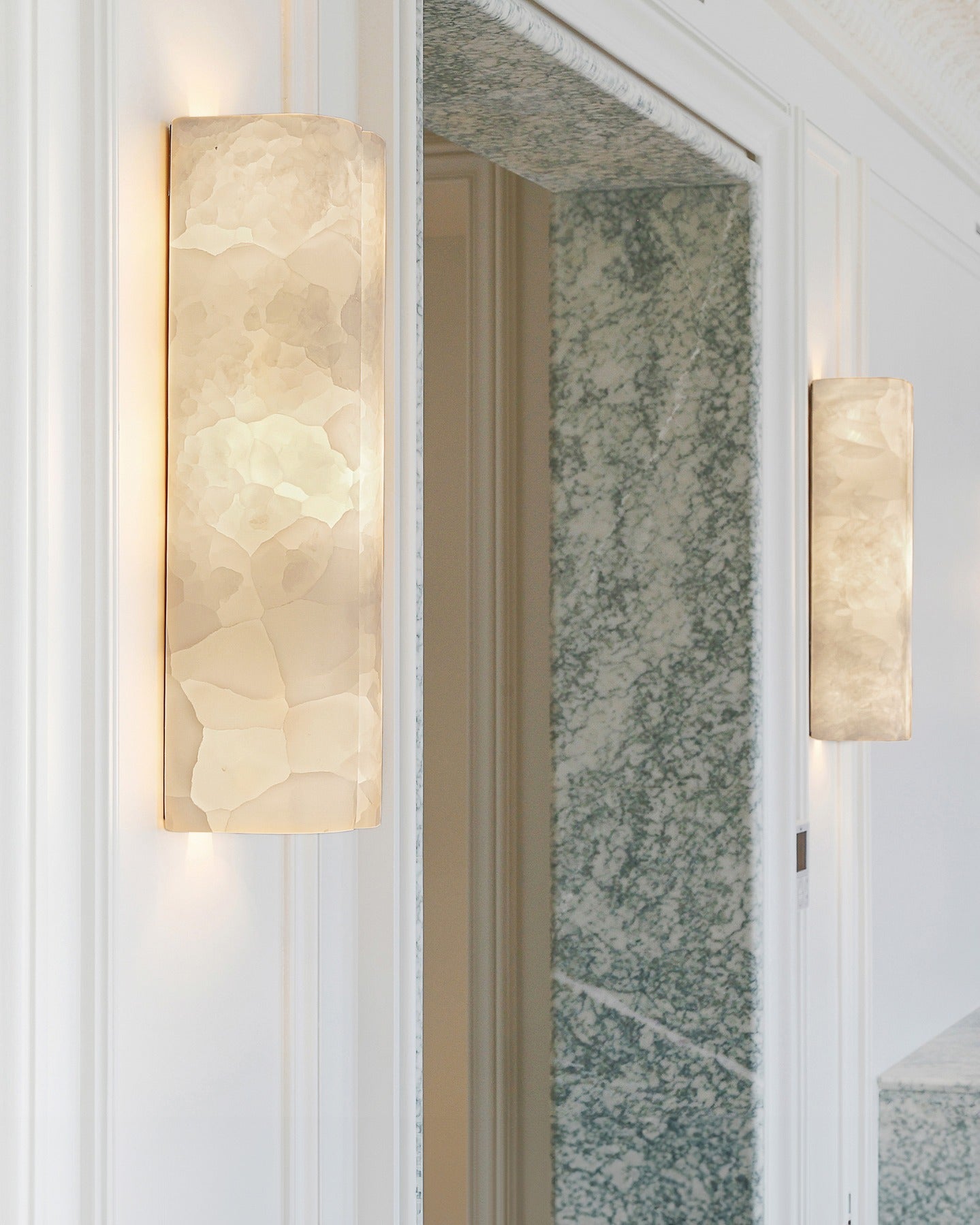 Monument Bast Sconce