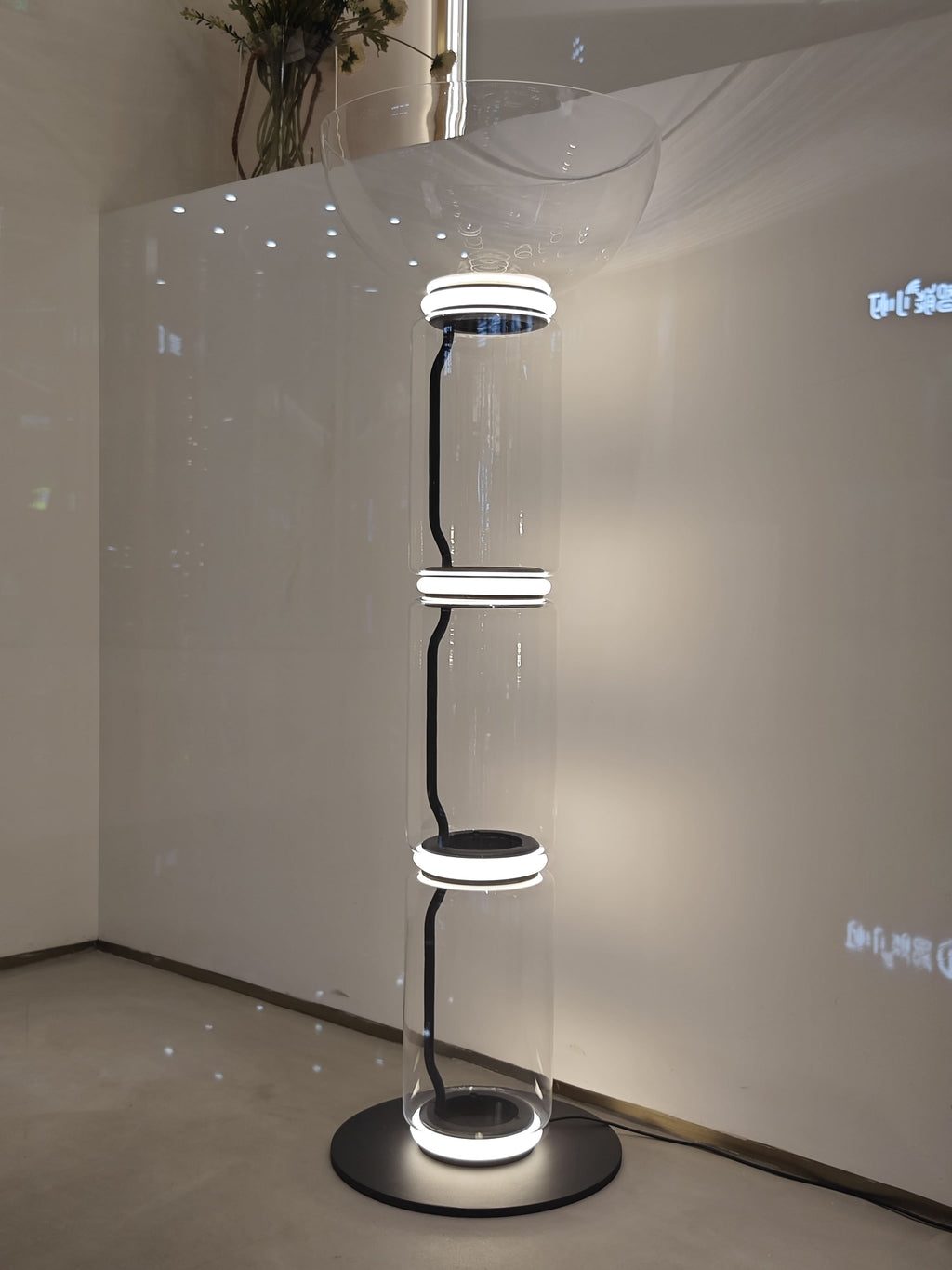 Noctambule Floor Lamp