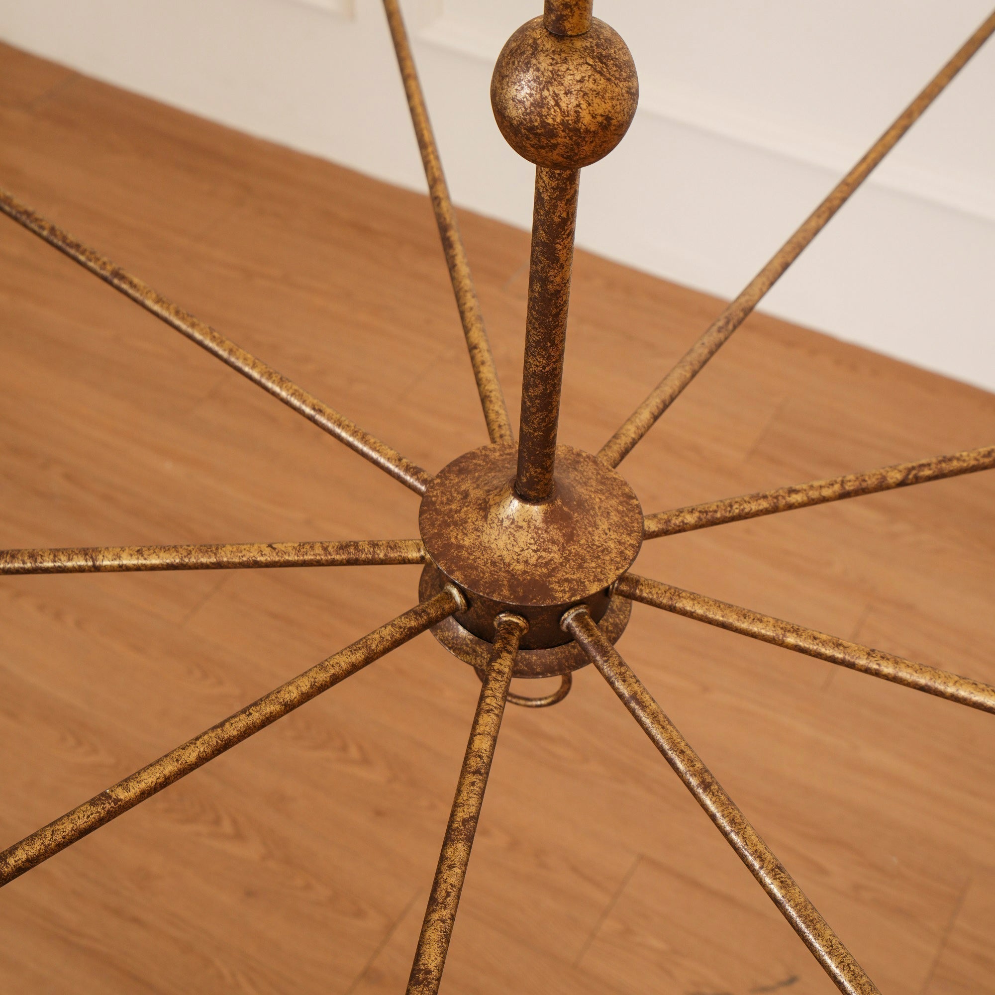 Tolly Grande Chandelier