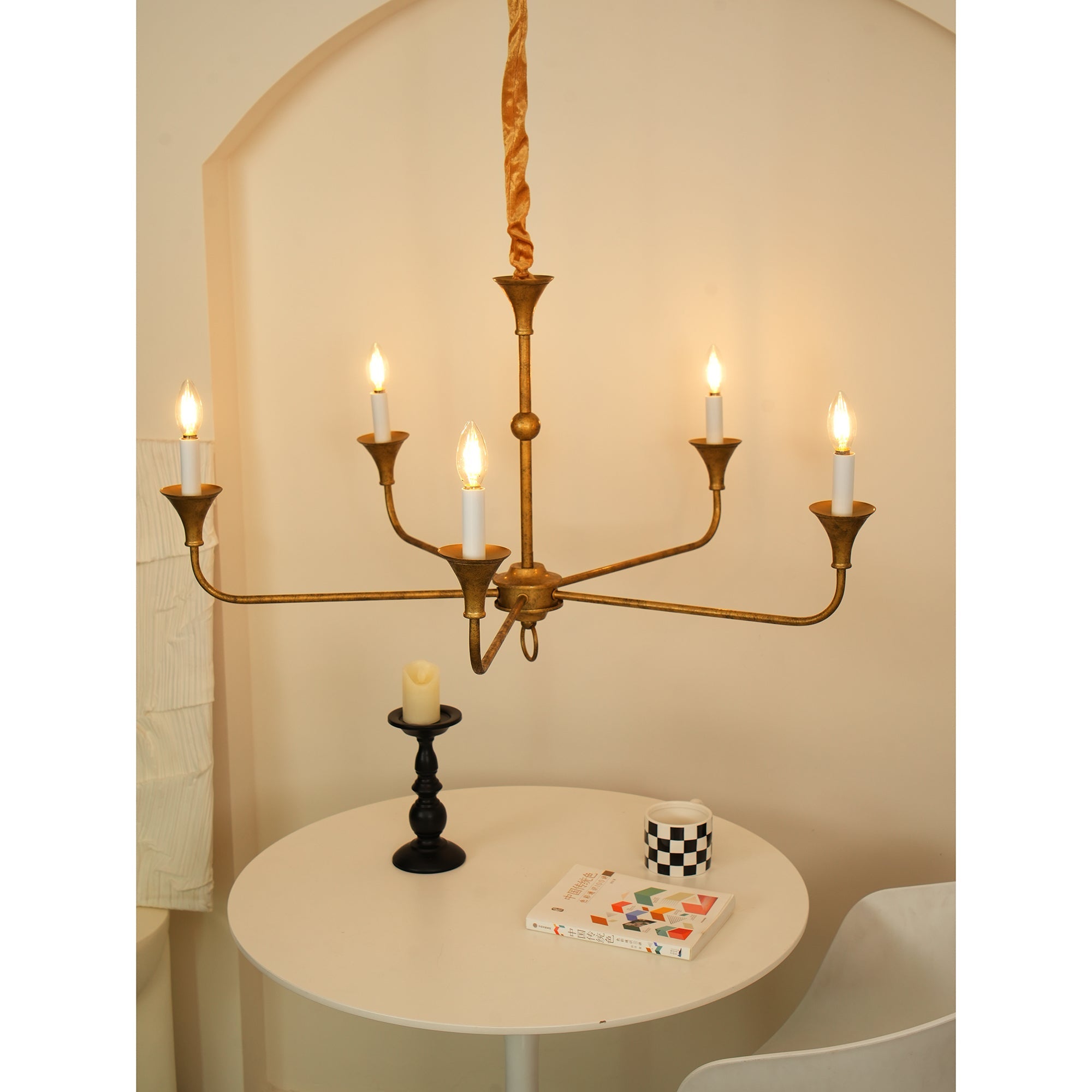 Coro Chandelier