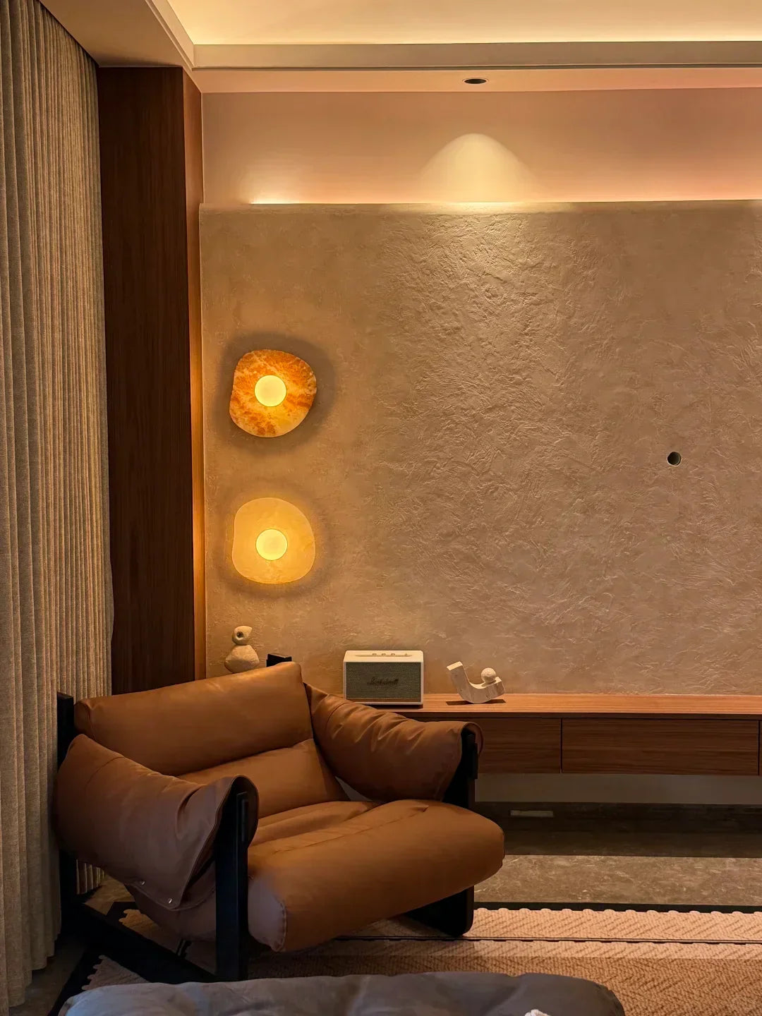 Onyx Nopal Wall Lamp