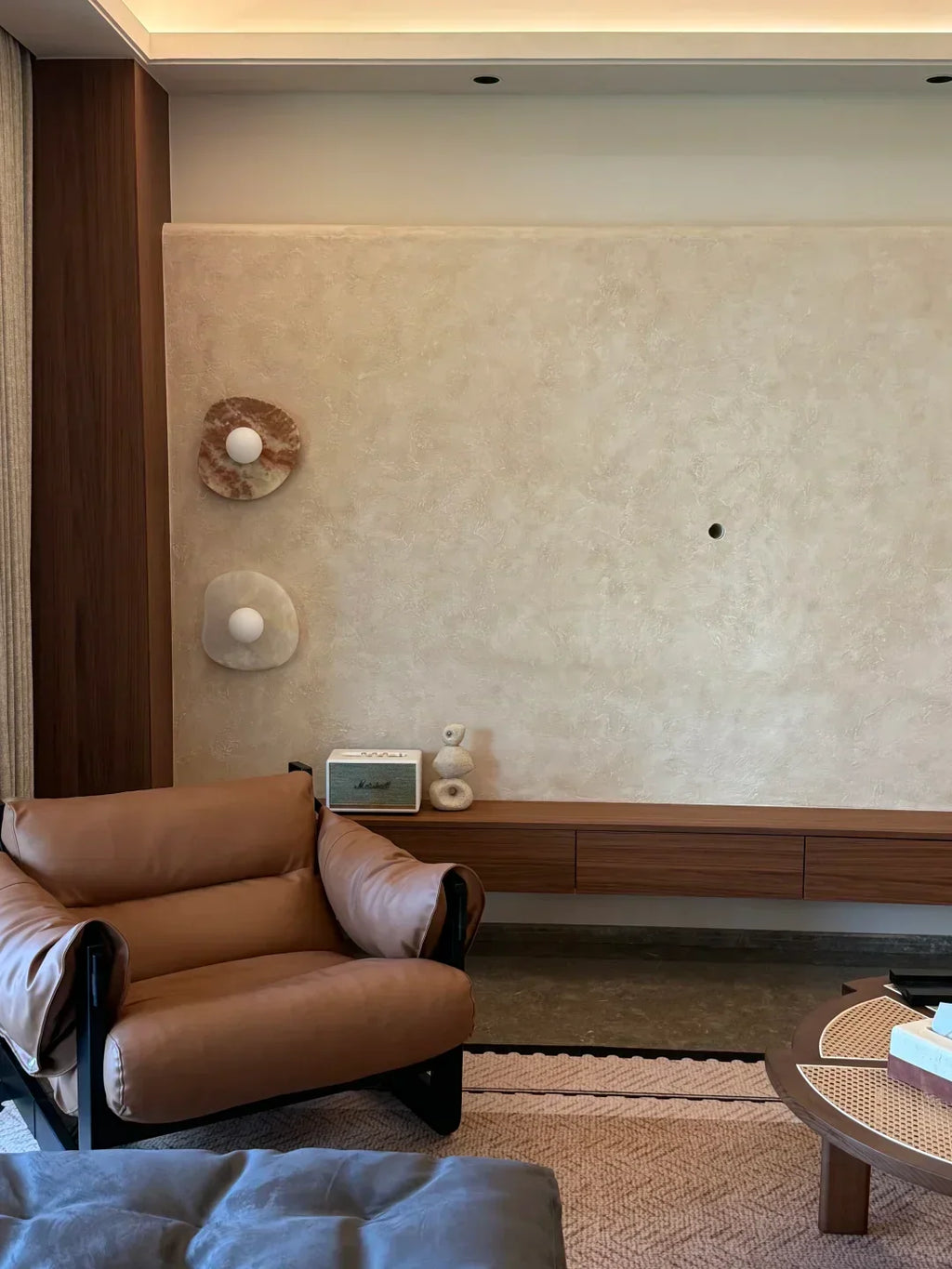 Onyx Nopal Wall Lamp