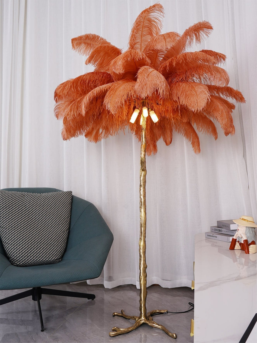 Fero Ostrich Feather Floor Lamp