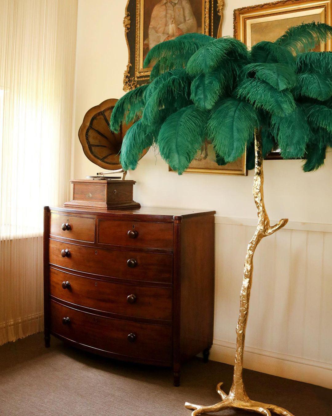 Fero Ostrich Feather Floor Lamp