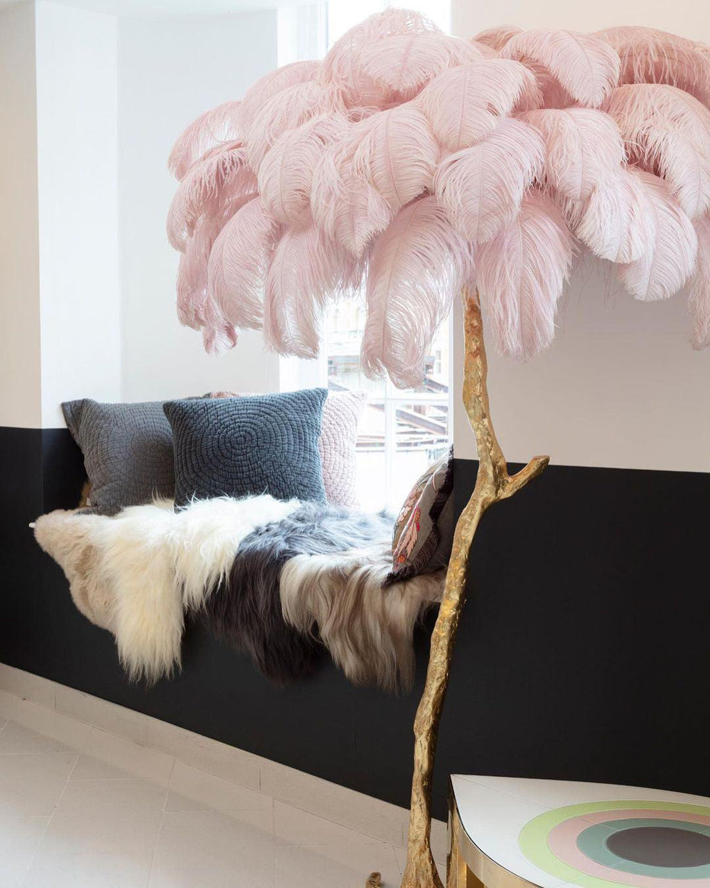 Fero Ostrich Feather Floor Lamp