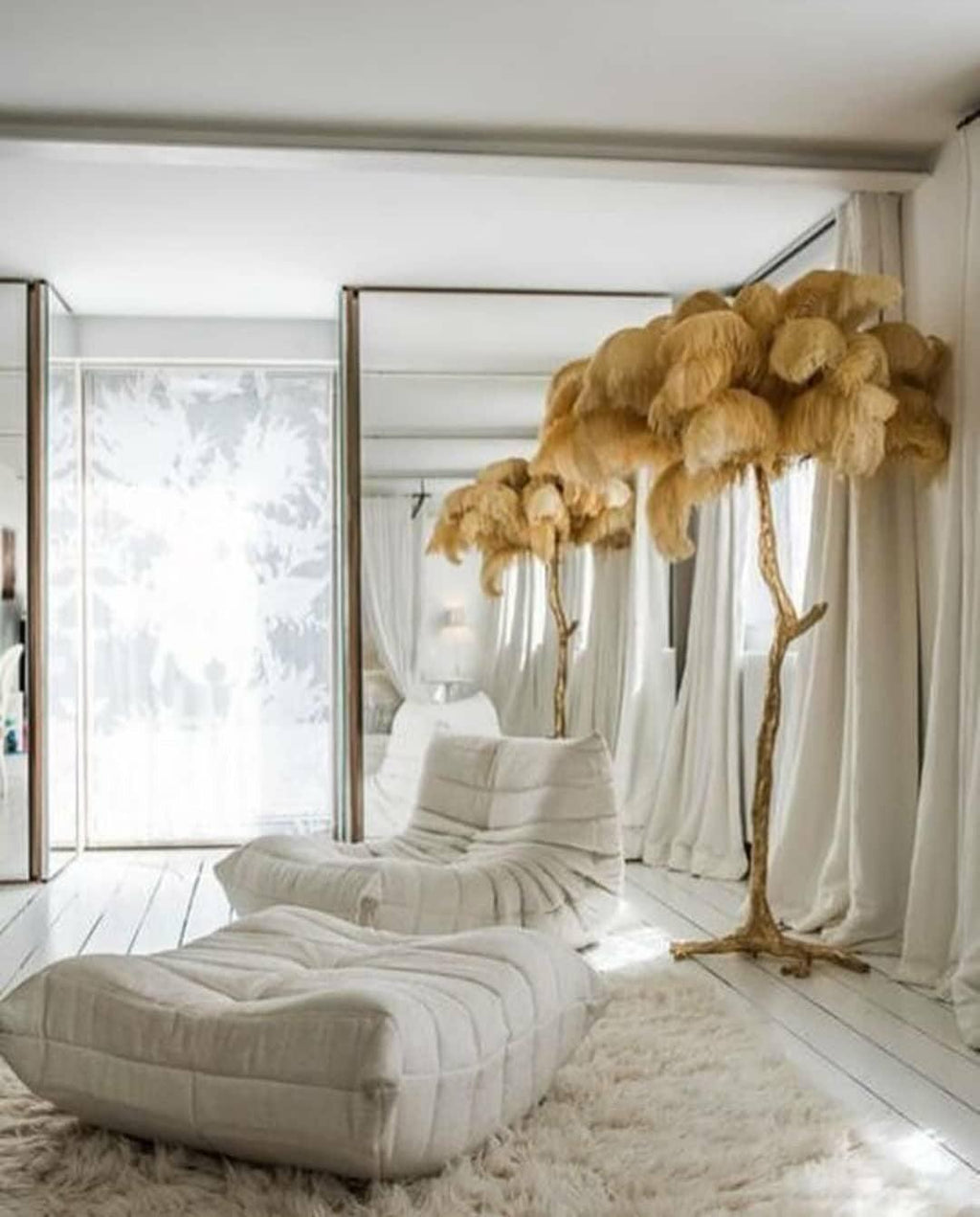 Fero Ostrich Feather Floor Lamp
