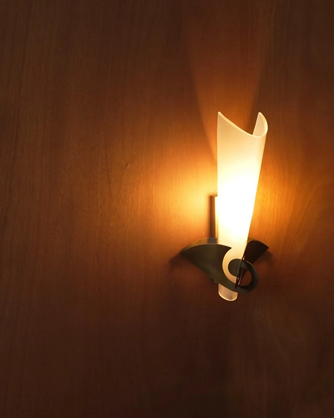 Phantom Sconce