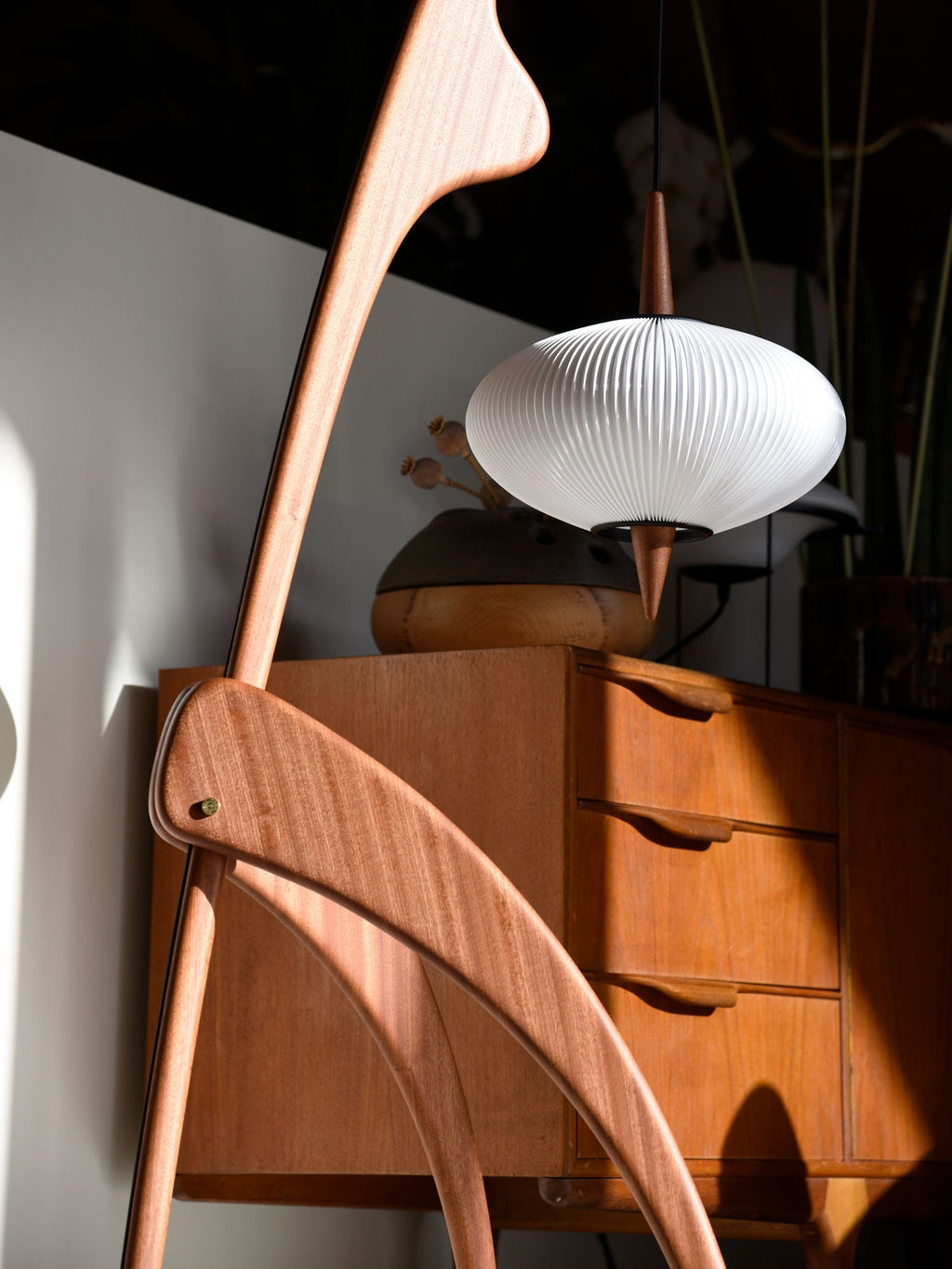 Praying Mantis Floor Lamp
