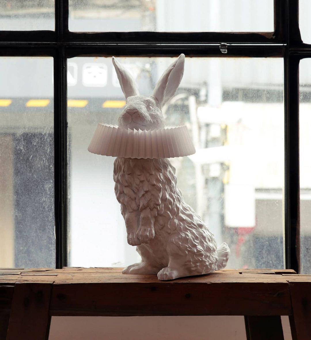 Rabbit Sculpture Table Lamp