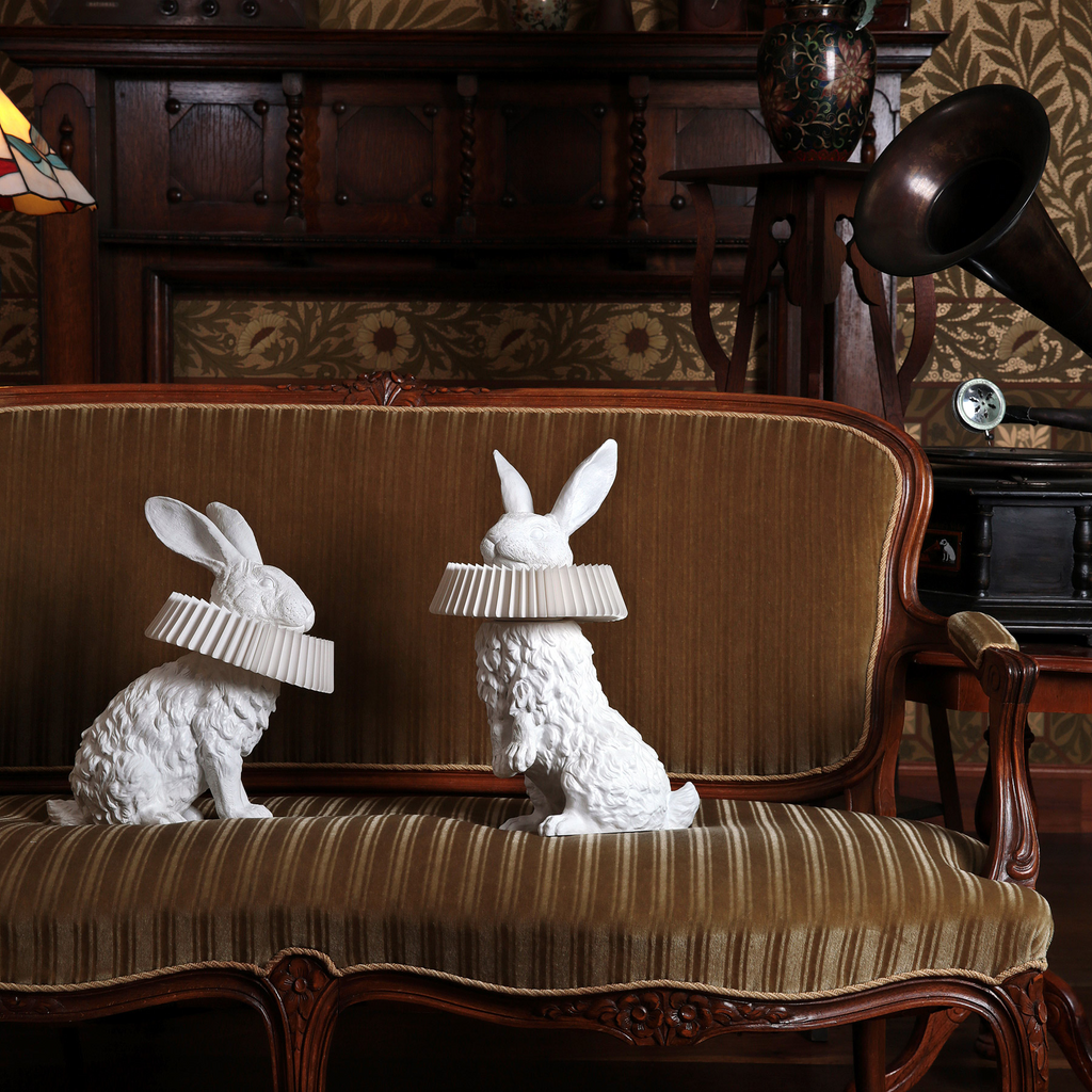 Rabbit Sculpture Table Lamp