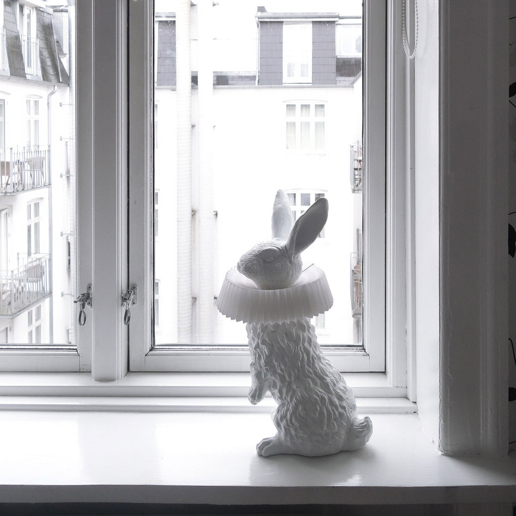 Rabbit Sculpture Table Lamp