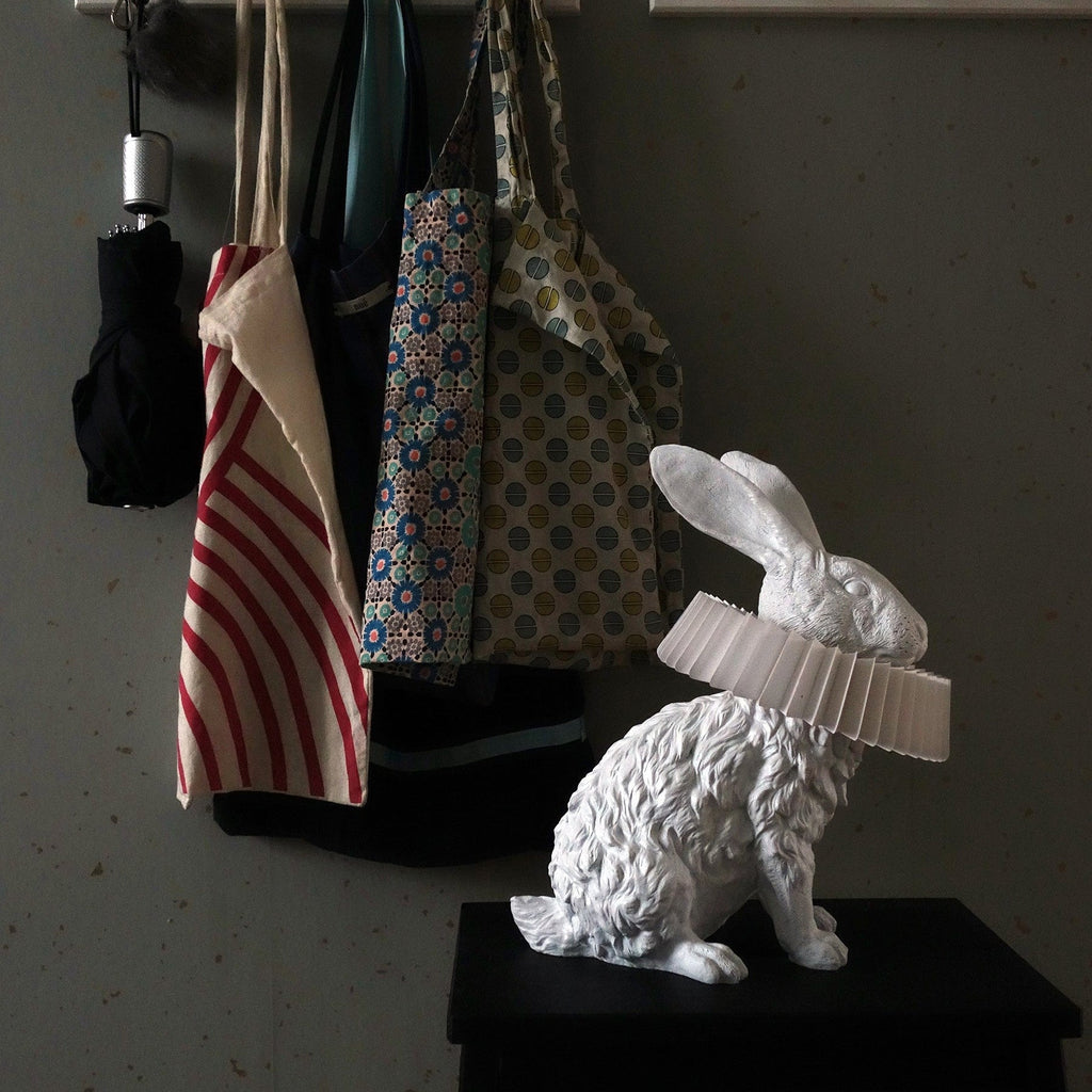 Rabbit Sculpture Table Lamp