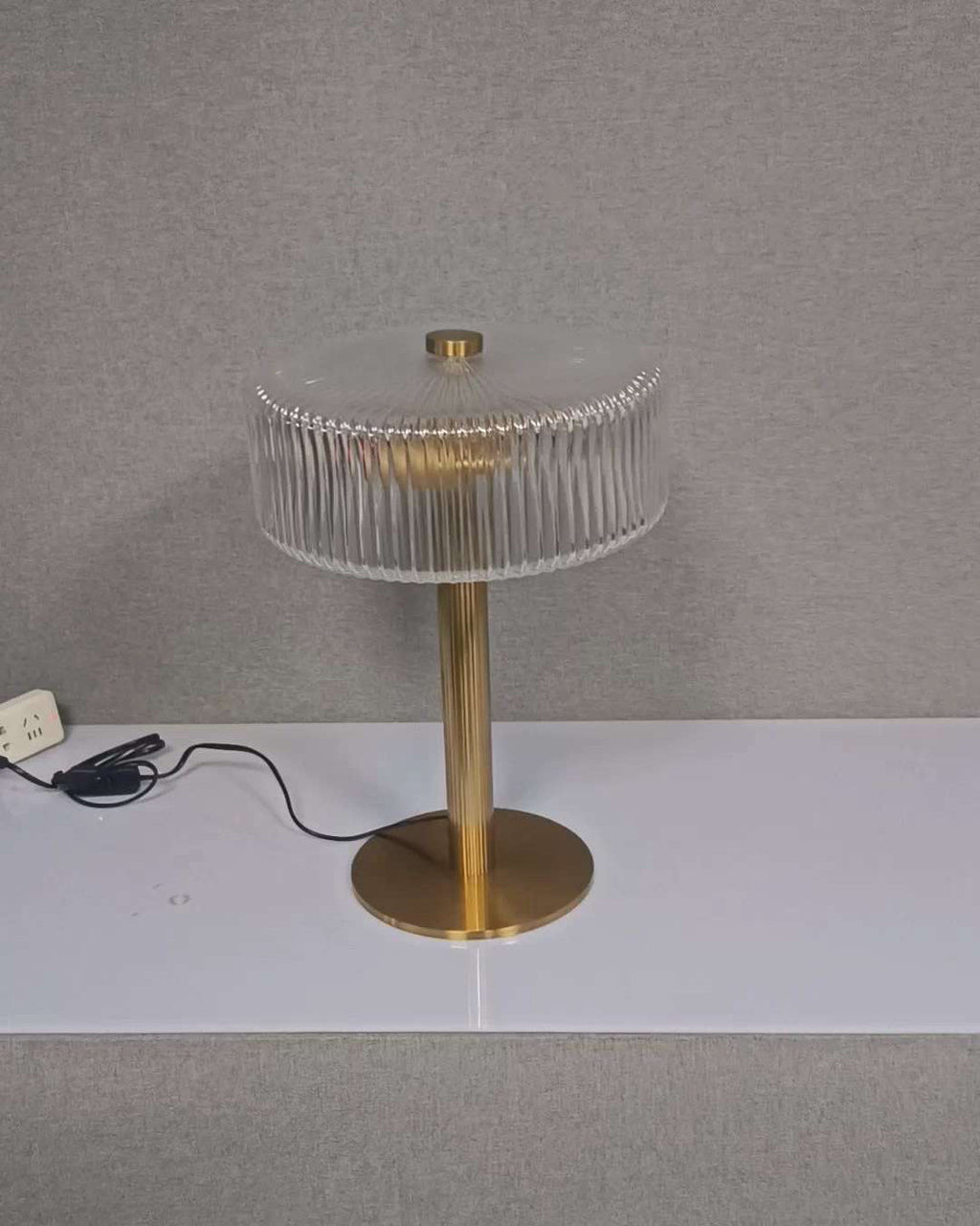 Erle Vintage Table Lamp