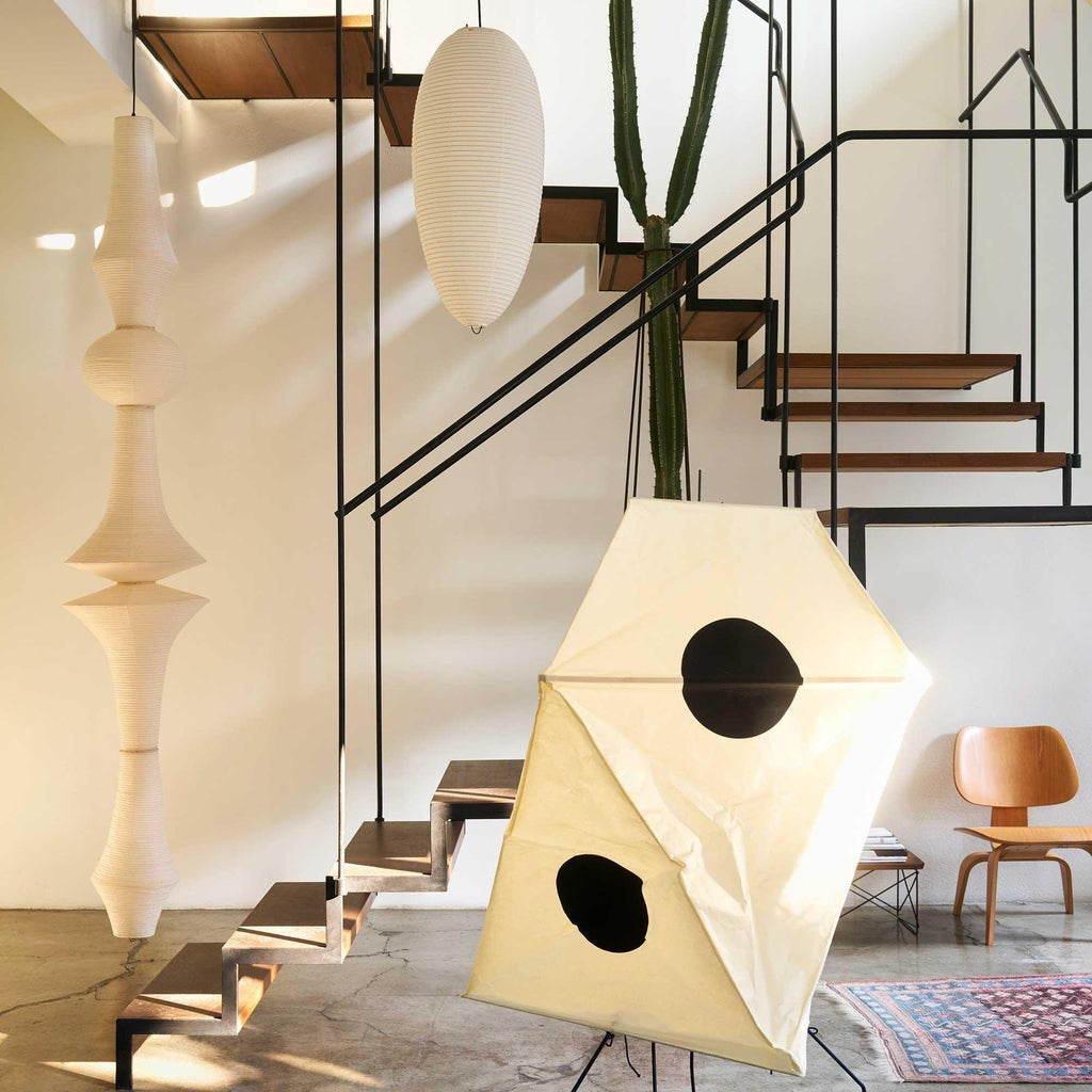 Akari E Pendant Lighting