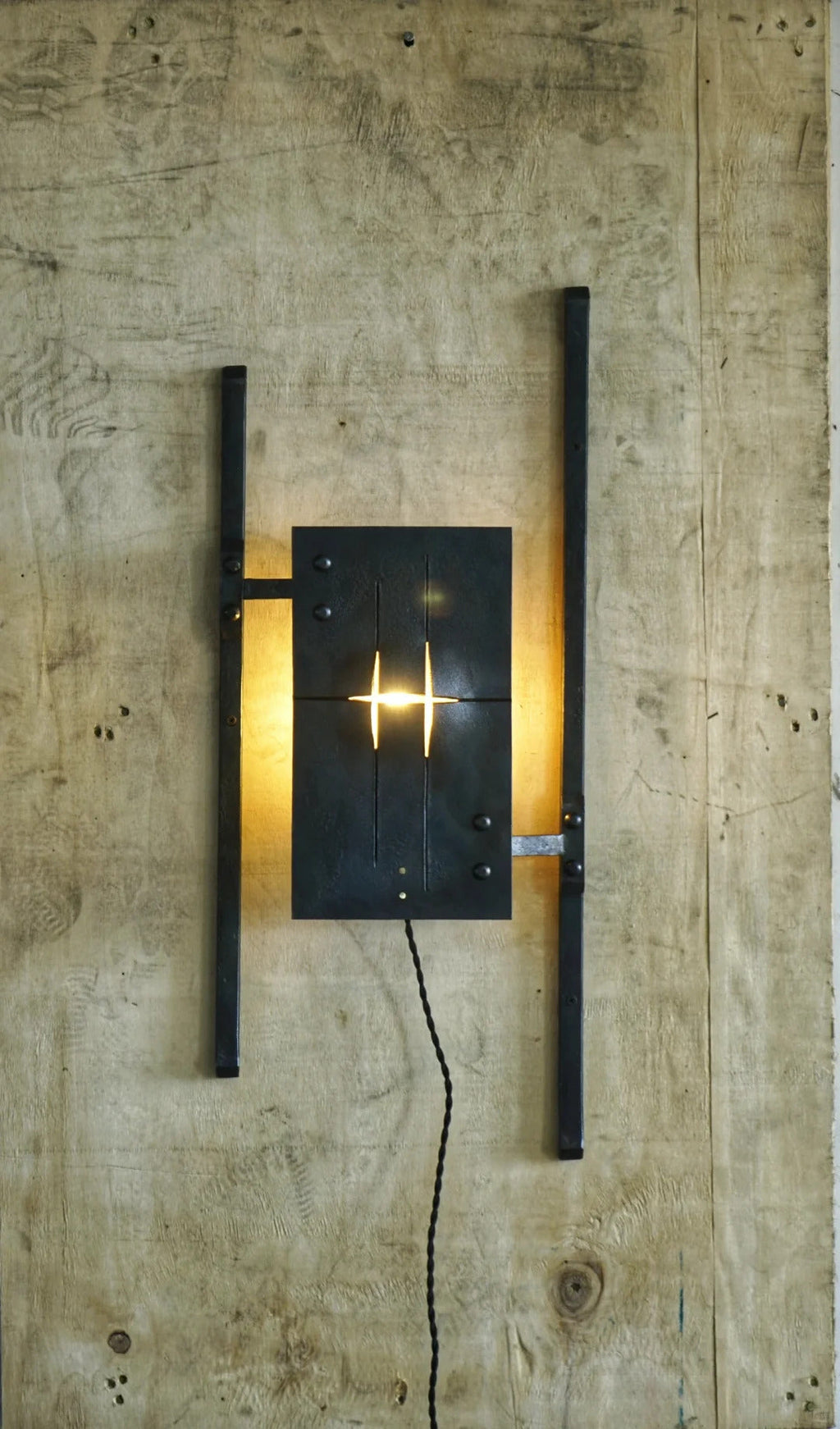 Rift Sconce