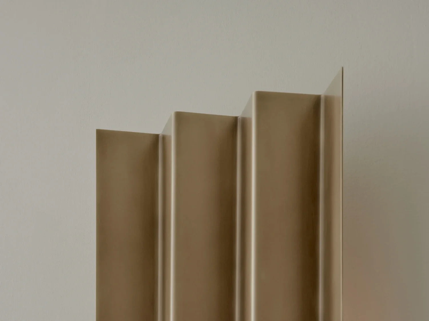 Ruffle Wall Sconce