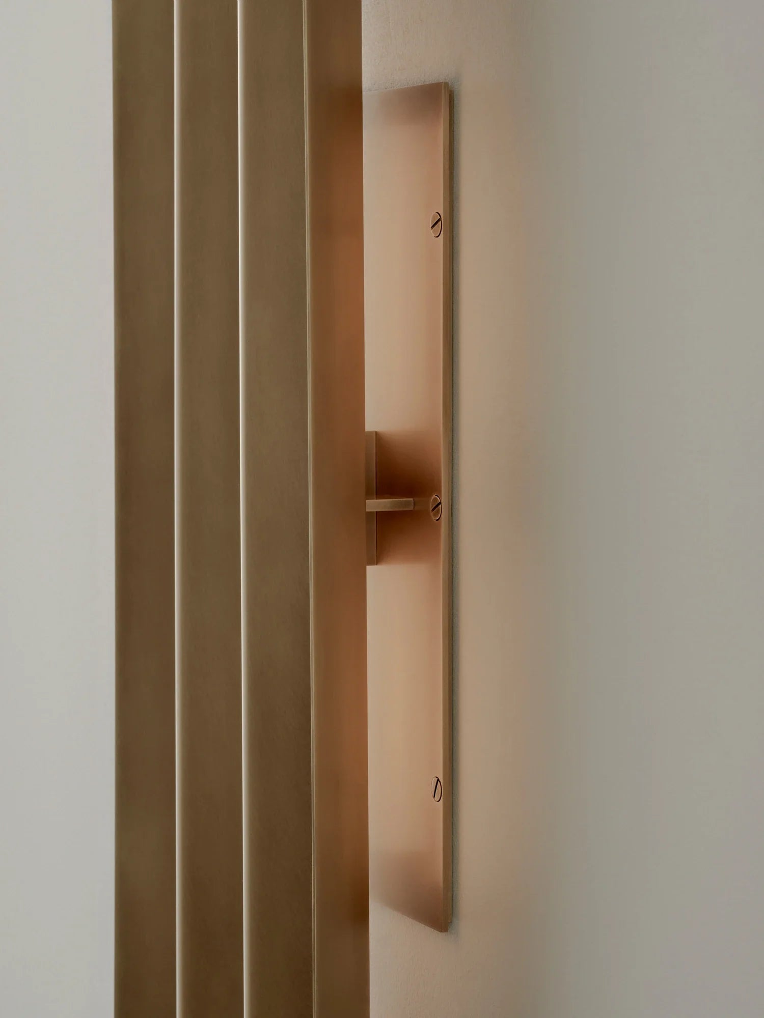 Ruffle Wall Sconce