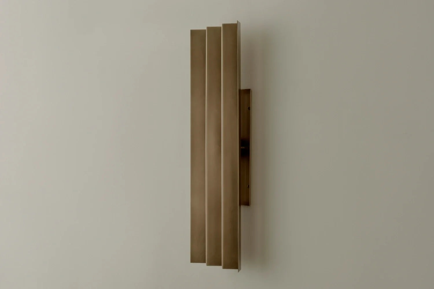 Ruffle Wall Sconce