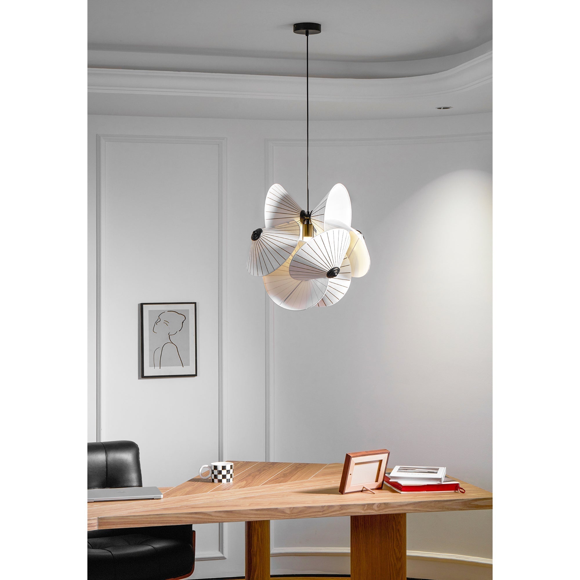 Serpentine Pendant Lamp