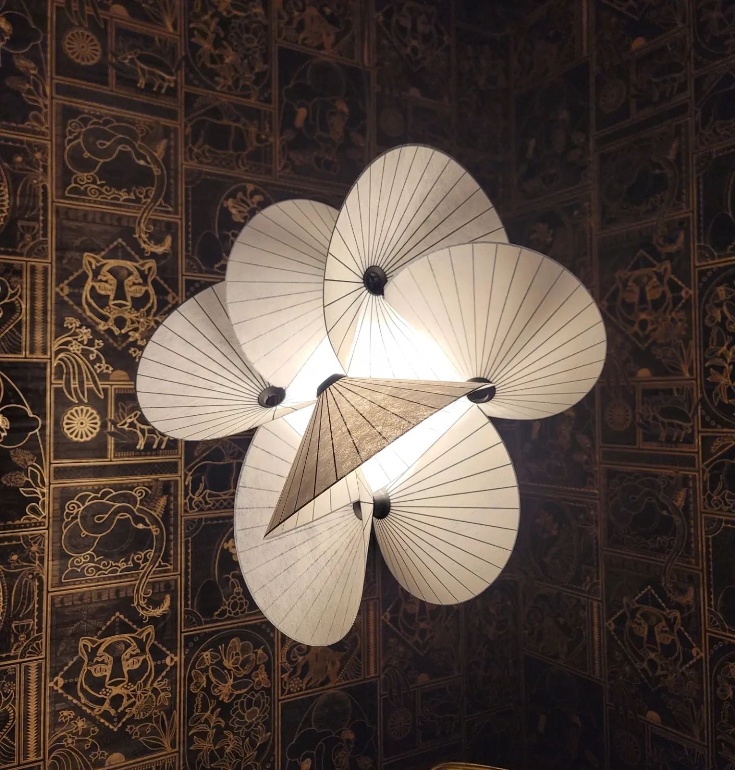 Serpentine Pendant Lamp