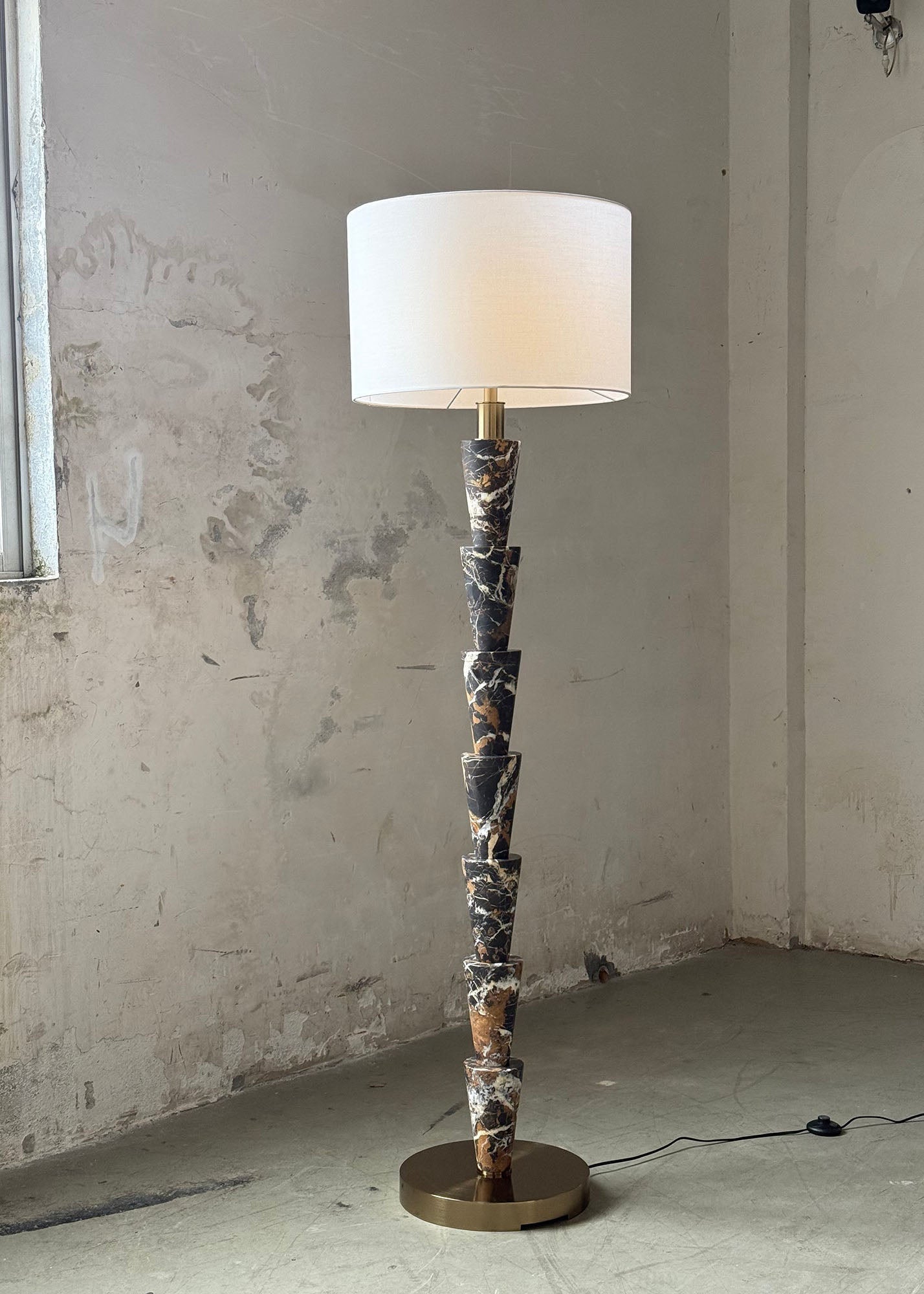 Nizwa Floor Lamp