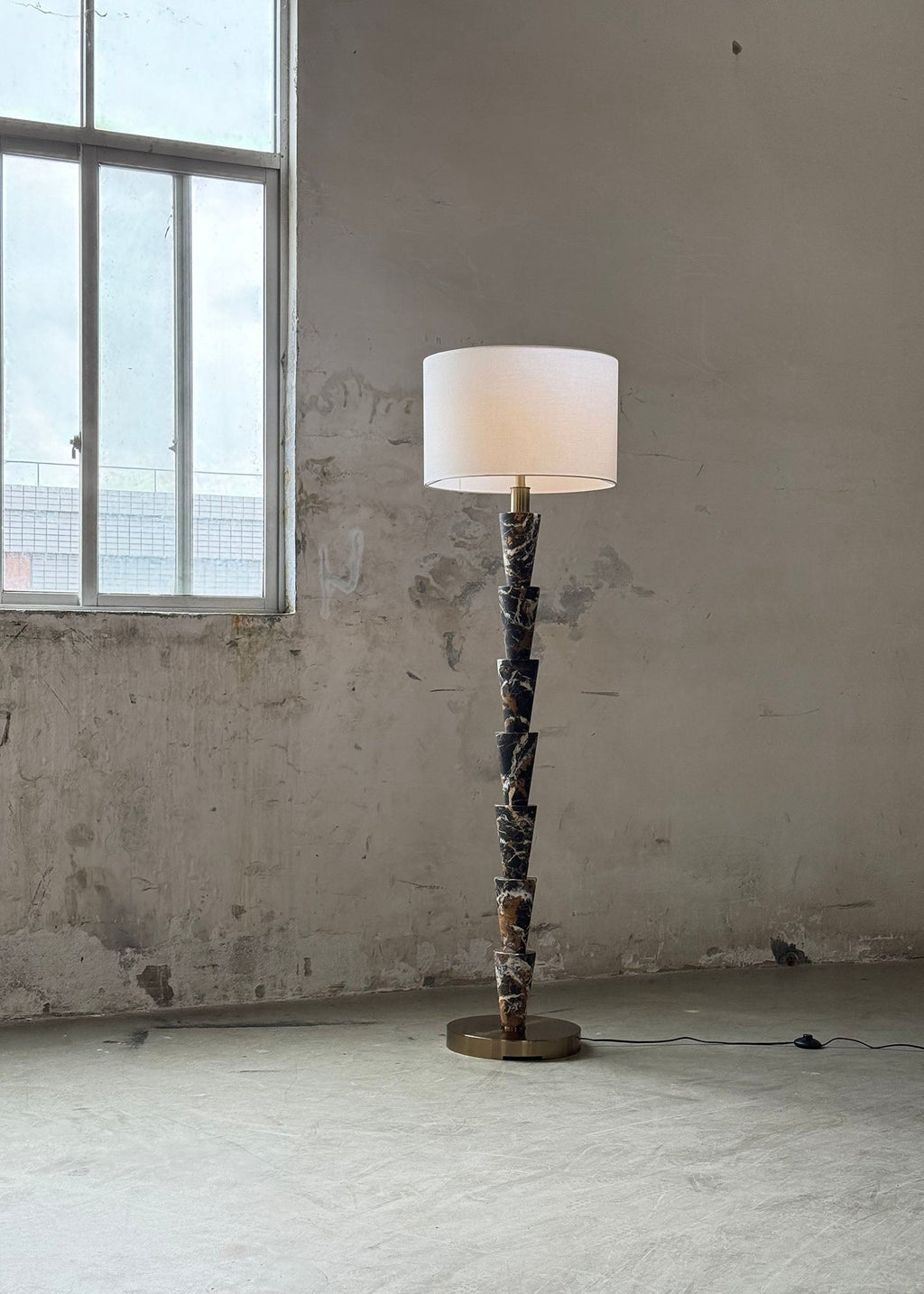 Nizwa Floor Lamp