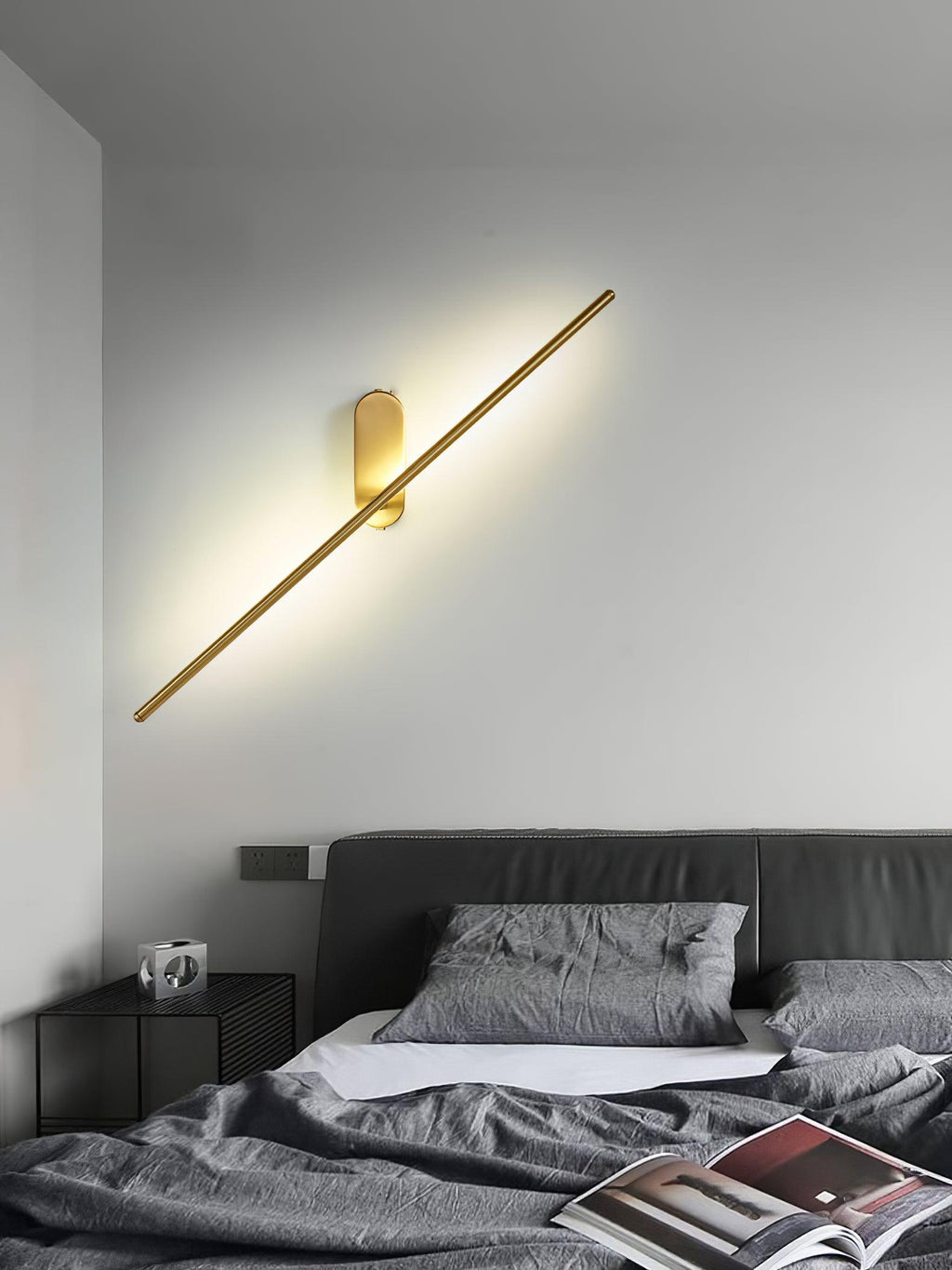 Linnen Rod Plug-in Wall Sconce