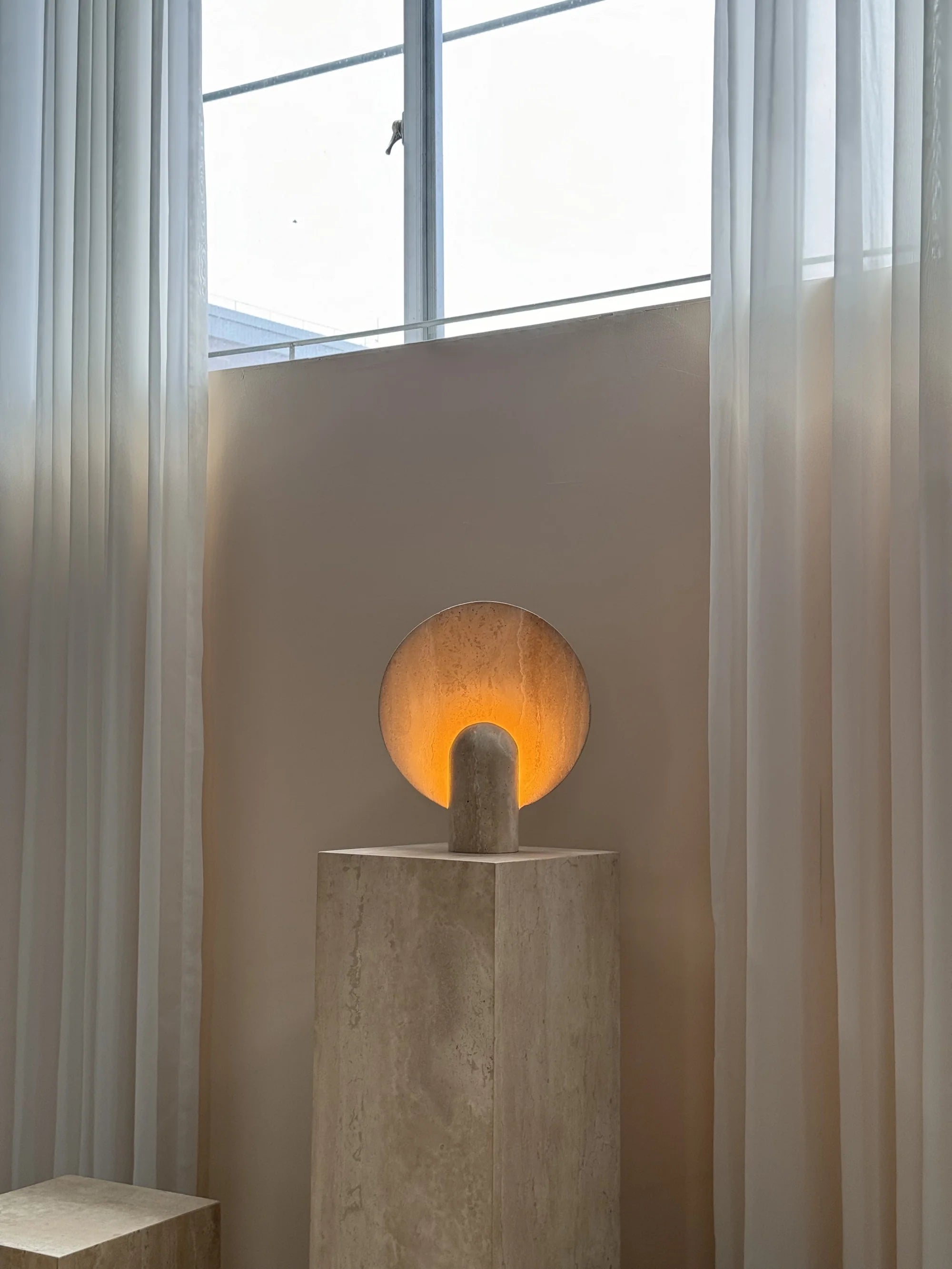 Surface Table Lamp