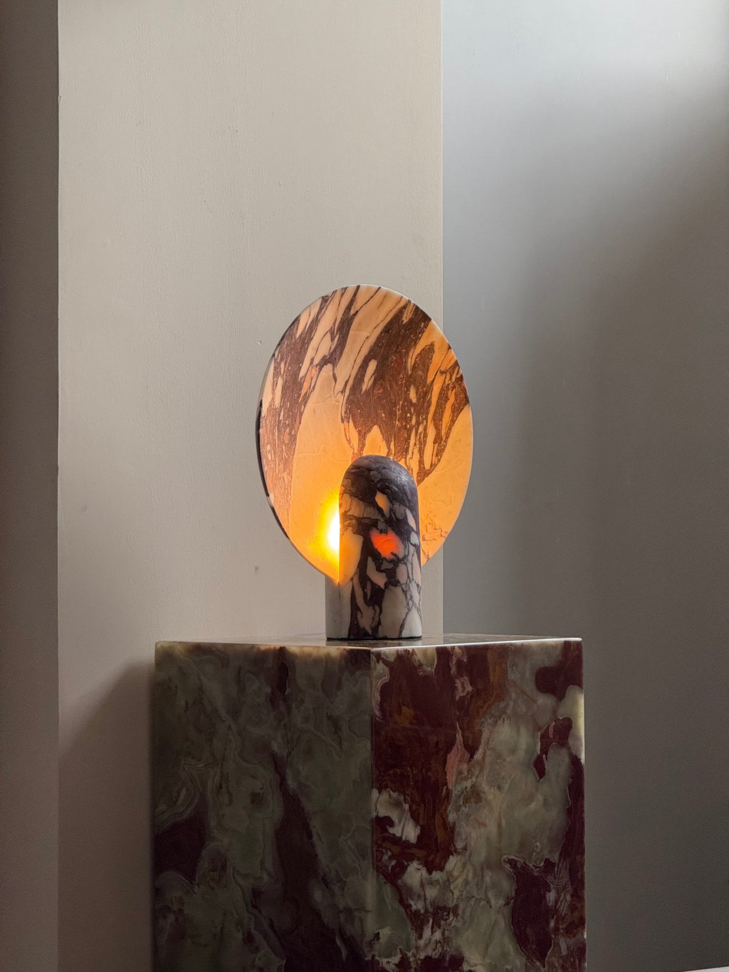 Surface Table Lamp