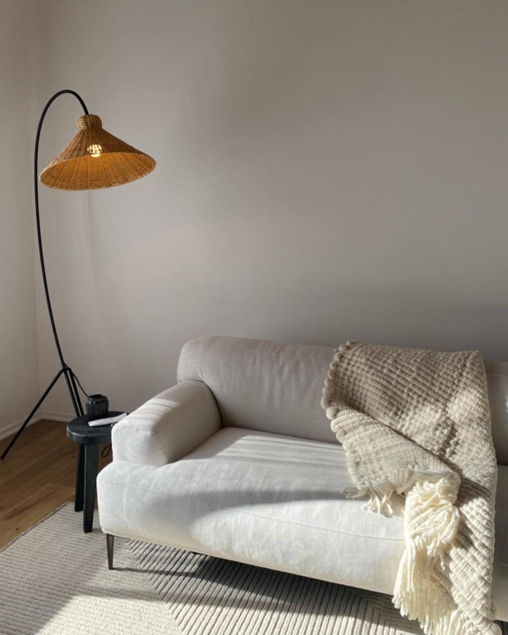 Swan Woven Floor Lamp
