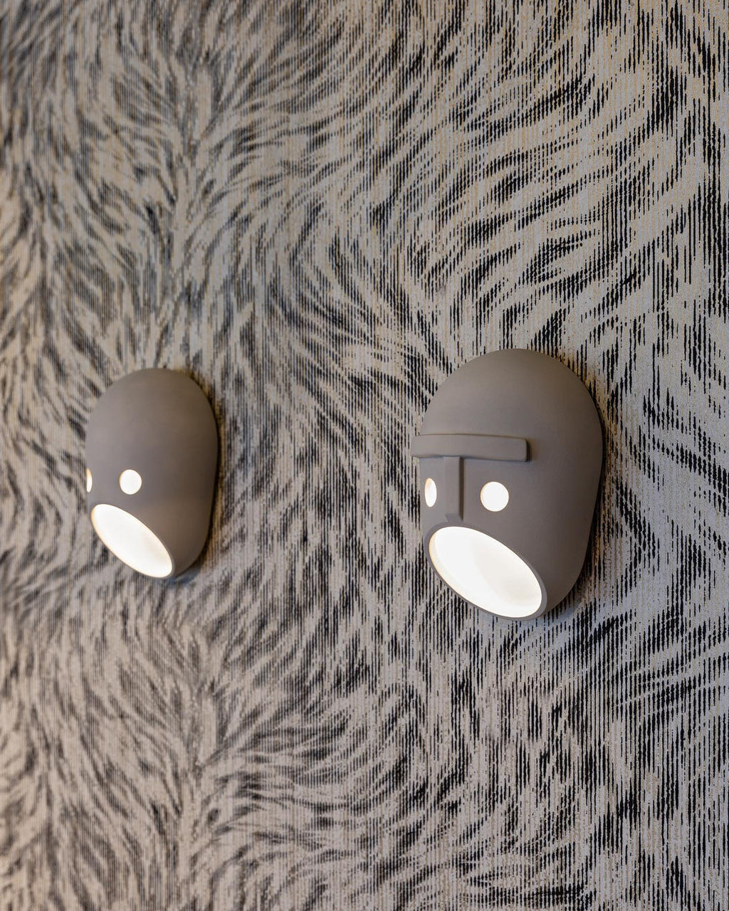 The Party Wall Lamp