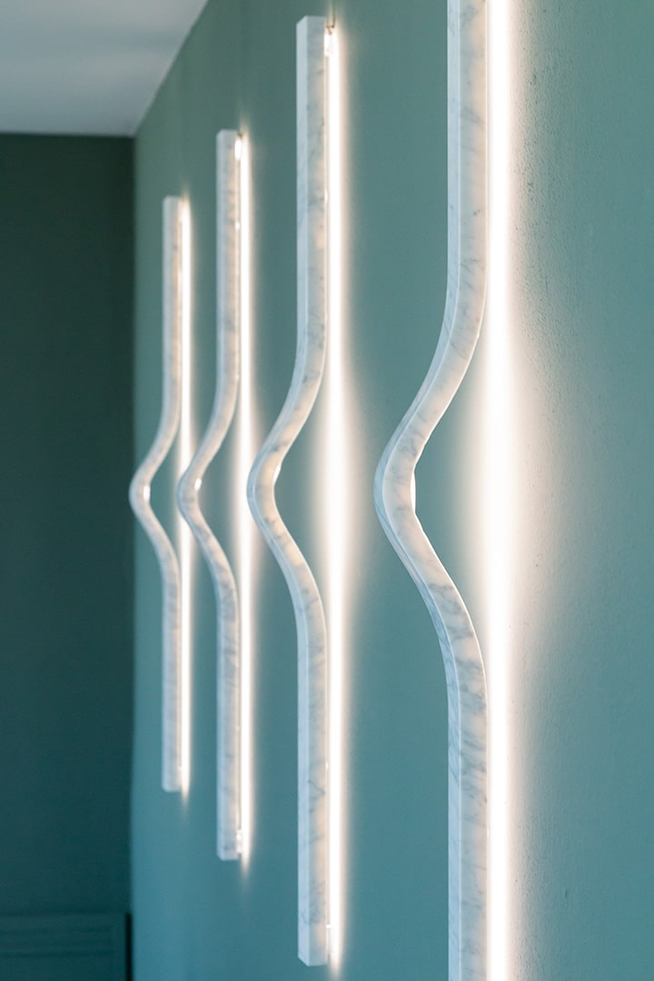 Thinium Wall Sconce