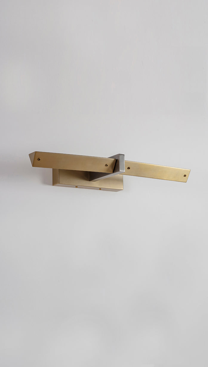 Three Edges Picture-Wall Sconce